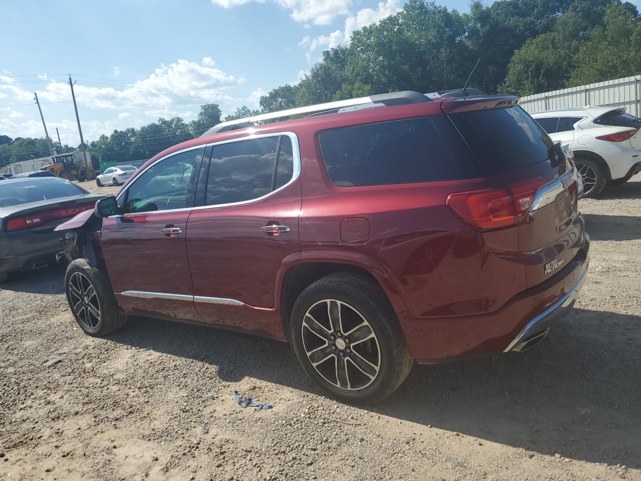 2017 GMC Acadia Denali - Фото 2