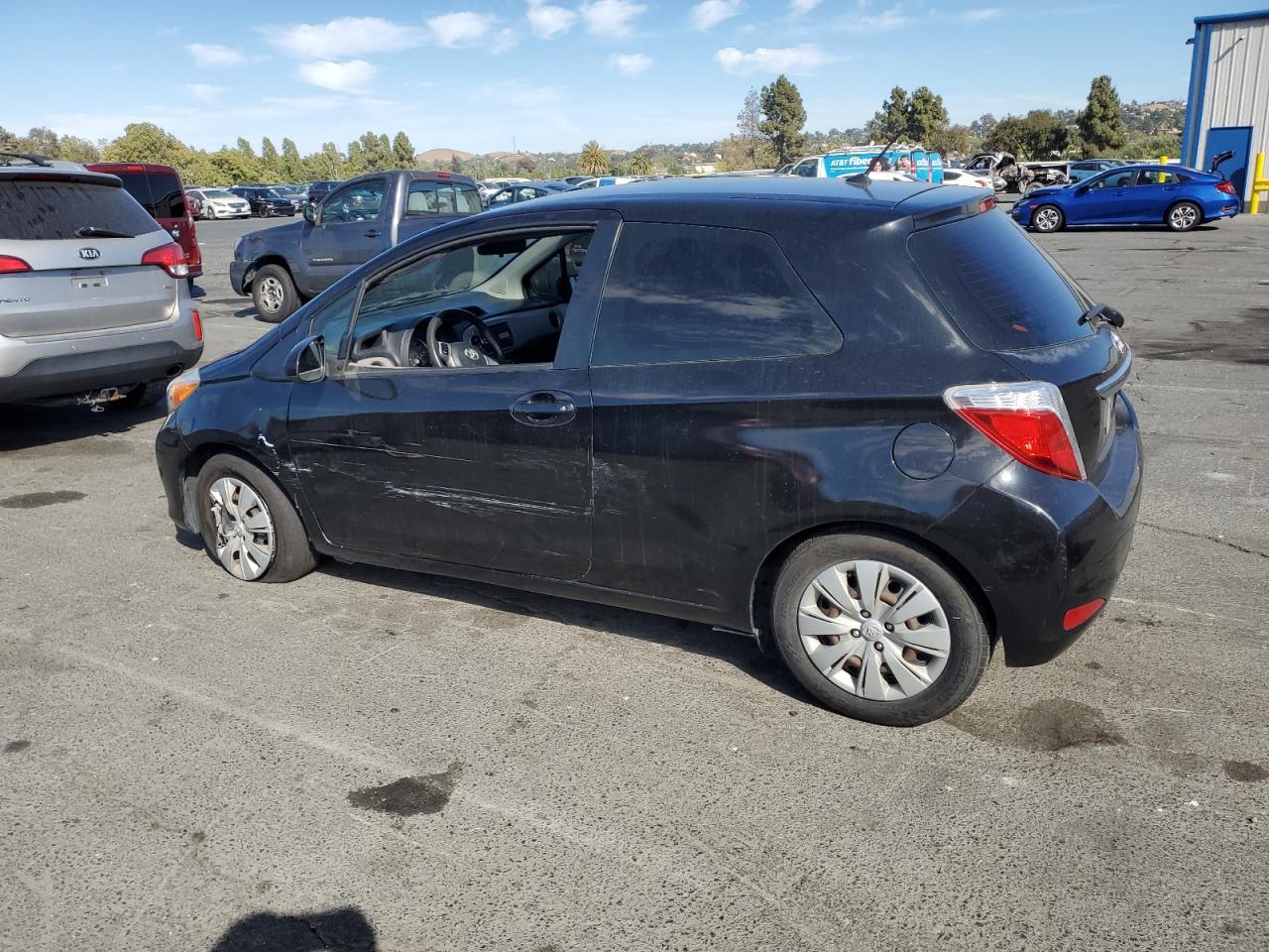 2012 Toyota Yaris - Фото 2