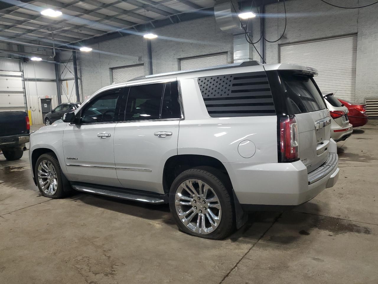 2016 GMC Yukon Denali - Image 2