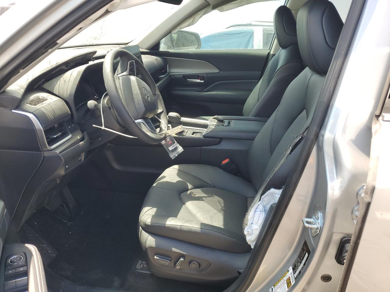 2025 Toyota Grand Highlander Le - Фото 7