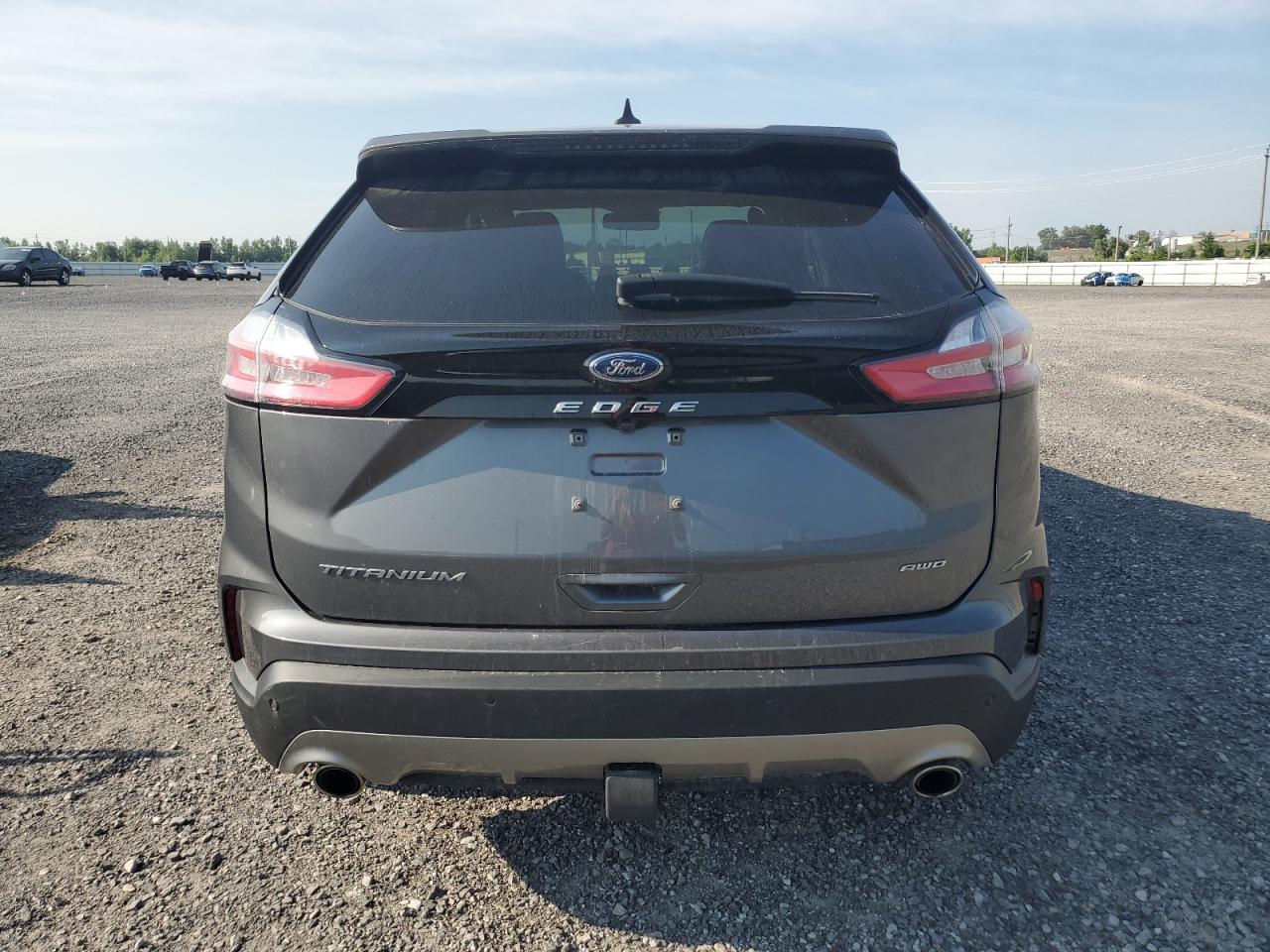 2022 Ford Edge Titanium - Image 6