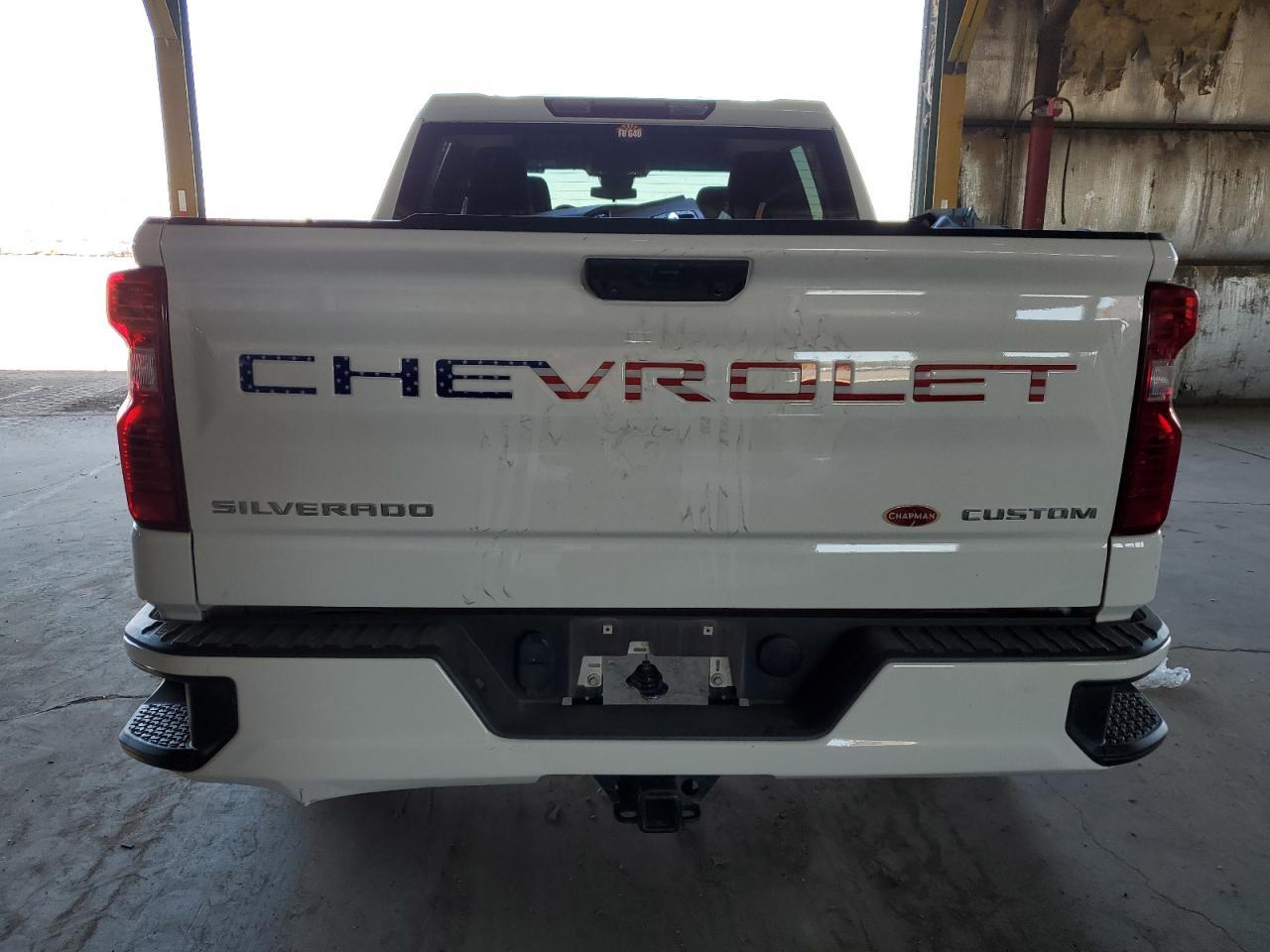 2023 Chevrolet Silverado K1500 Custom - Фото 6