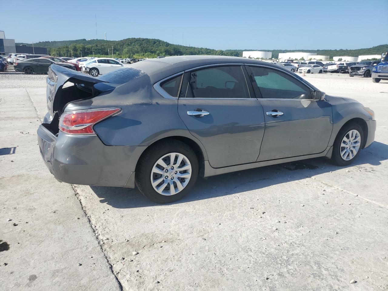 2015 Nissan Altima 2.5 - Фото 3