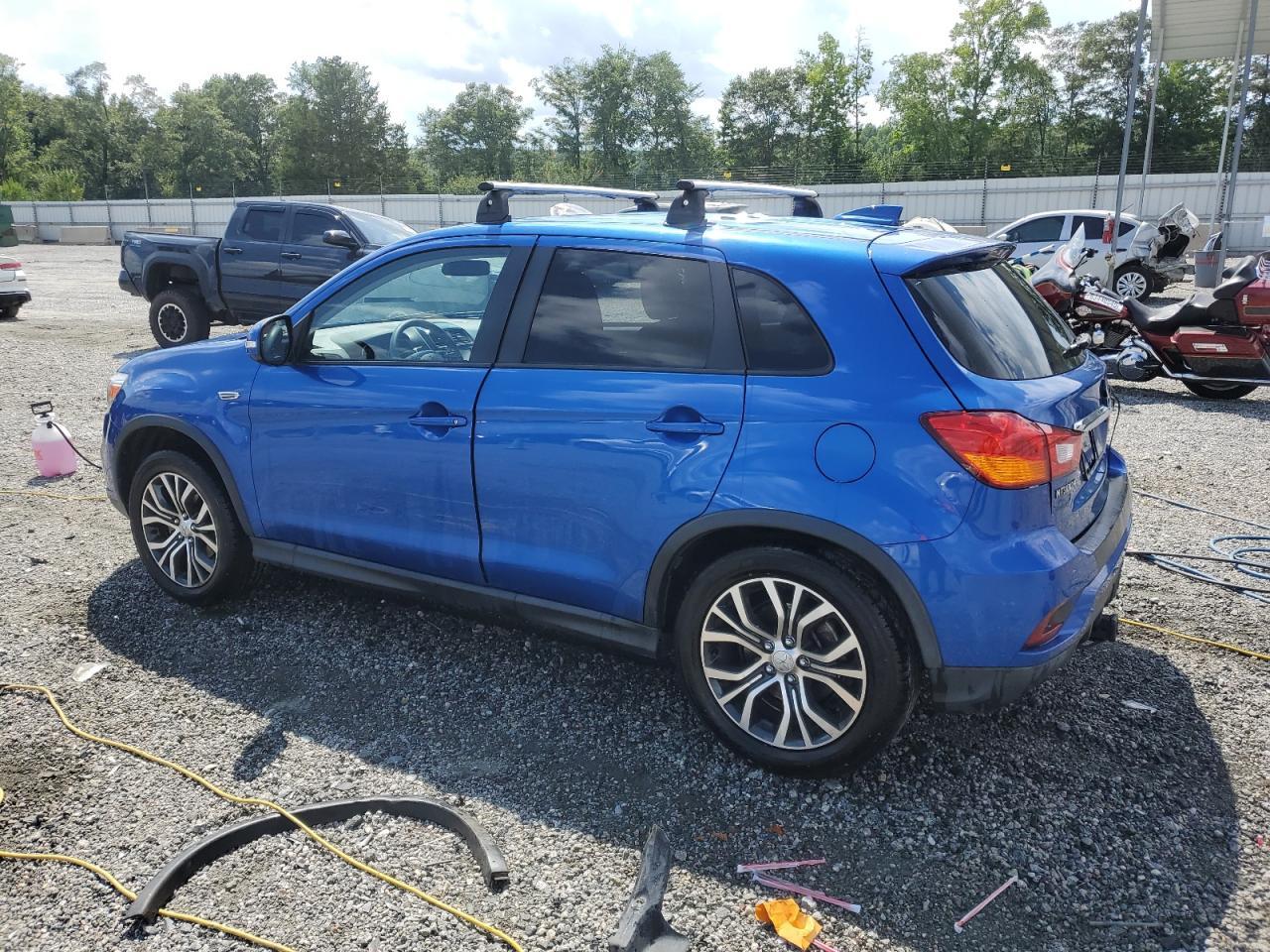 2018 Mitsubishi Outlander Sport Es - Фото 2