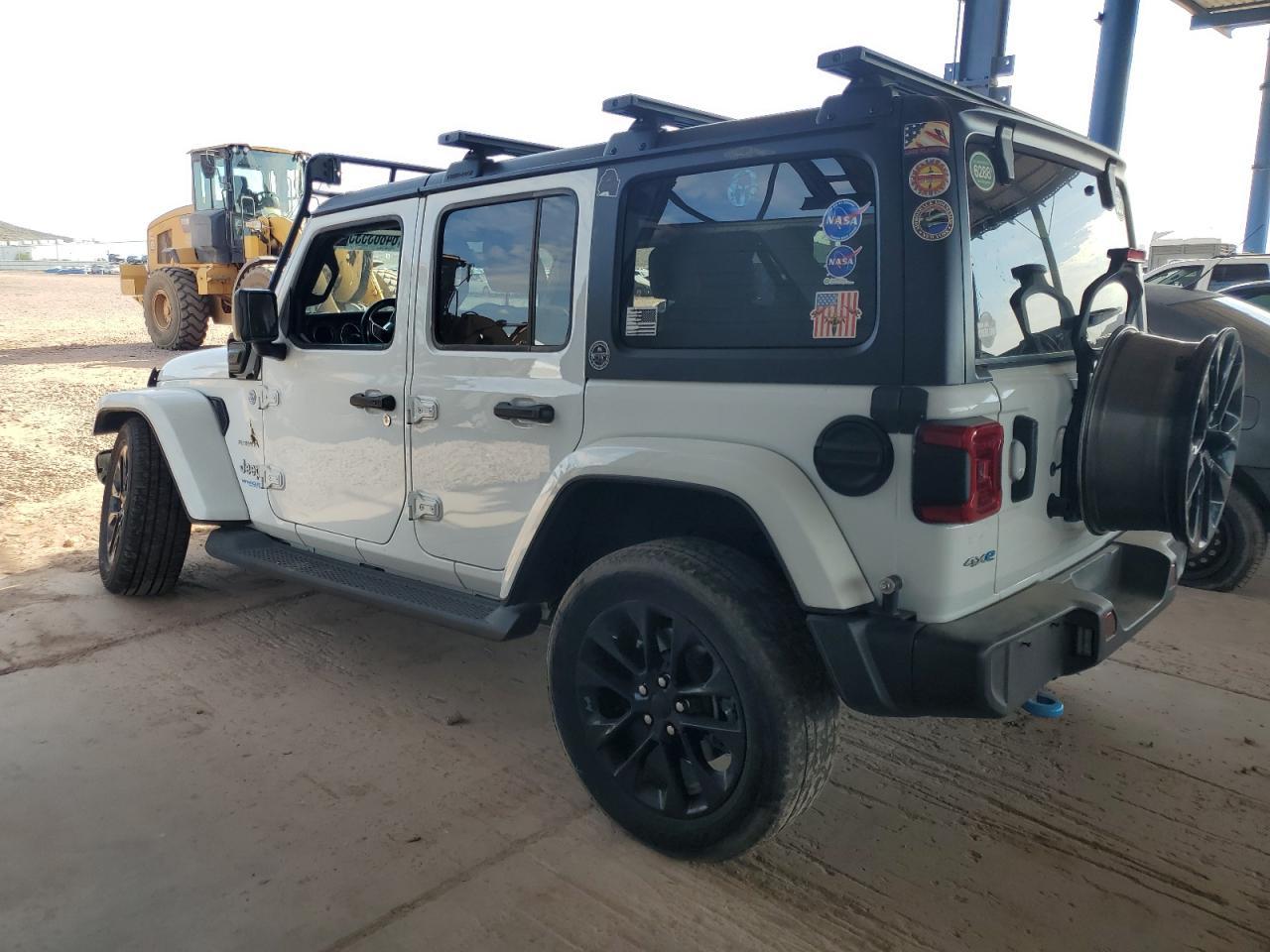 2022 Jeep Wrangler Unlimited Sahara 4Xe - Фото 2
