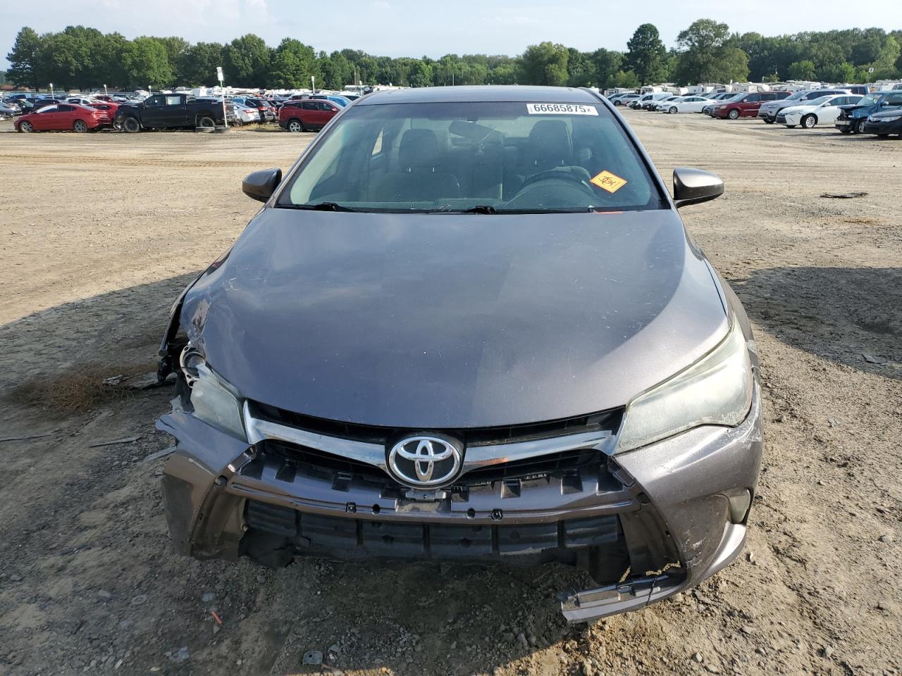 2015 Toyota Camry Le - Image 5