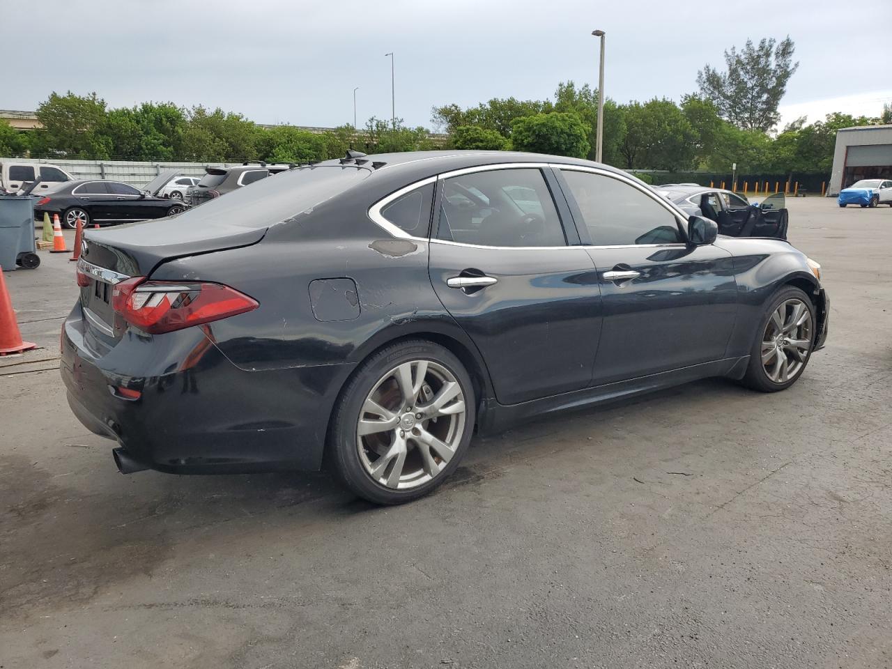 2012 Infiniti M37 - Image 3