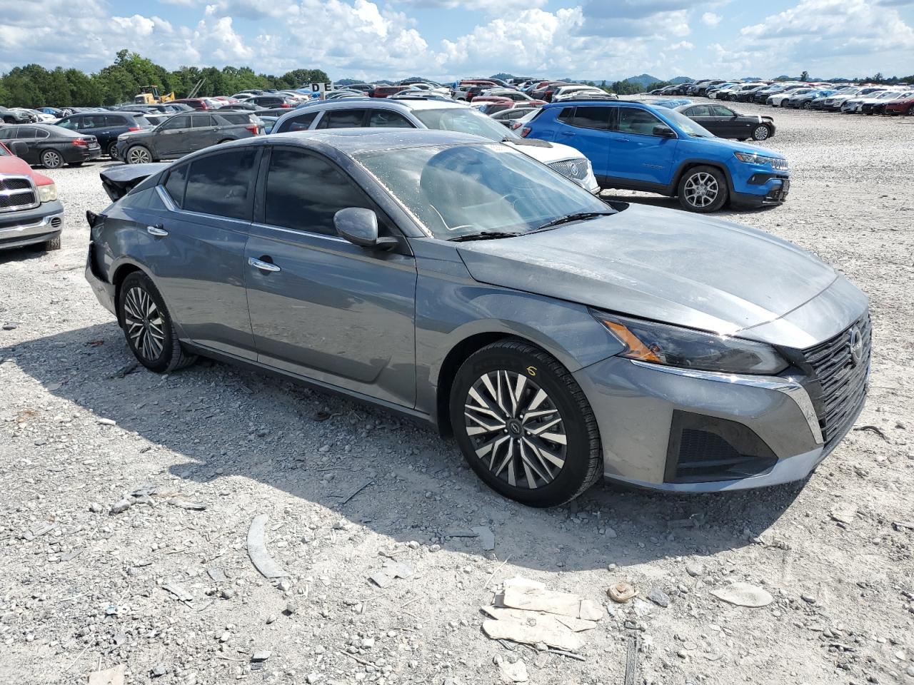 2023 Nissan Altima Sv - Фото 4