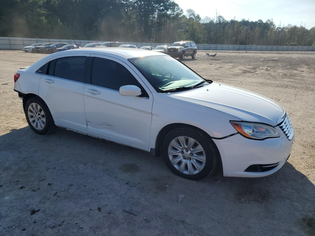 2012 Chrysler 200 Lx - Фото 4