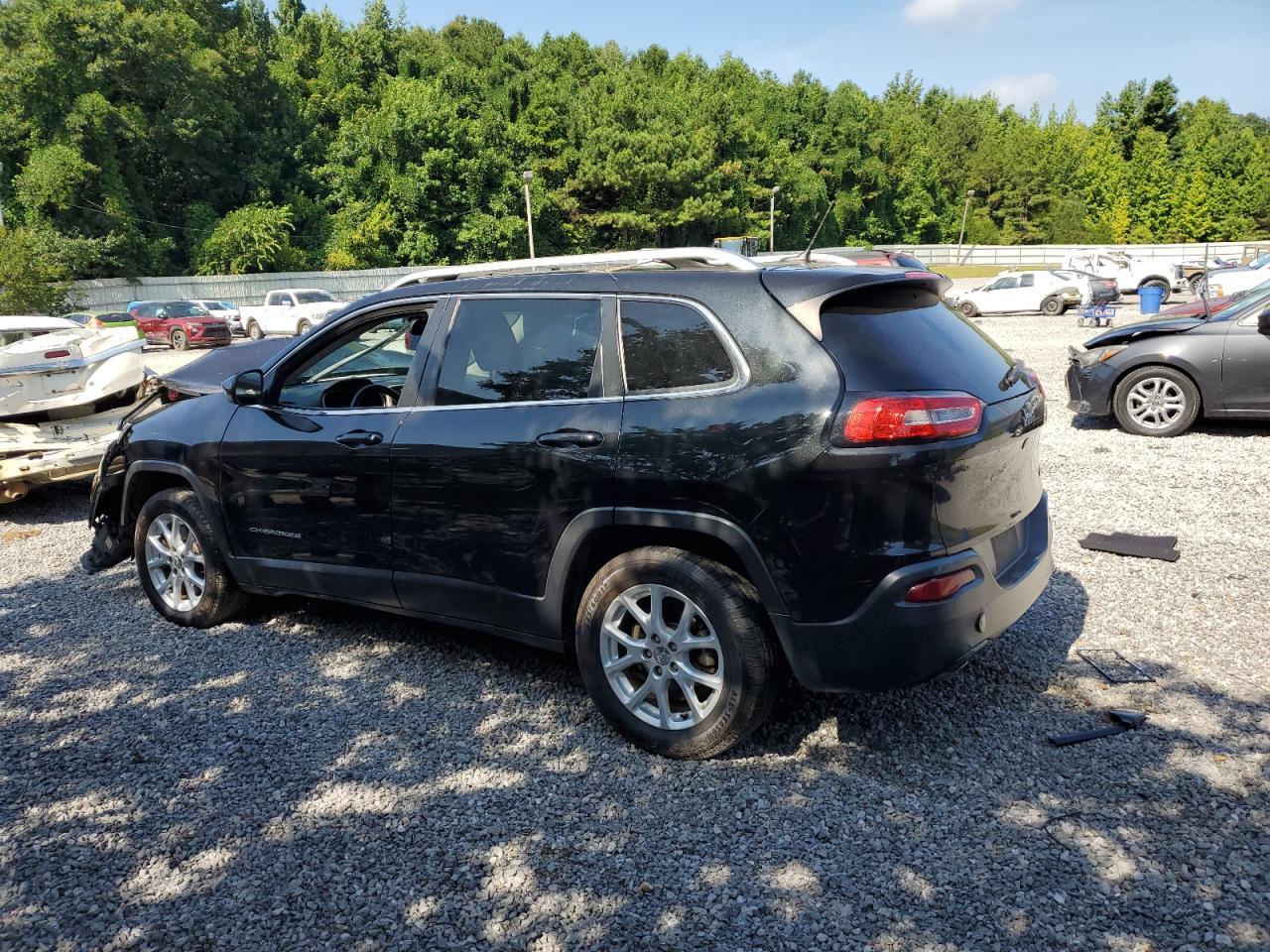 2015 Jeep Cherokee Latitude - Image 2