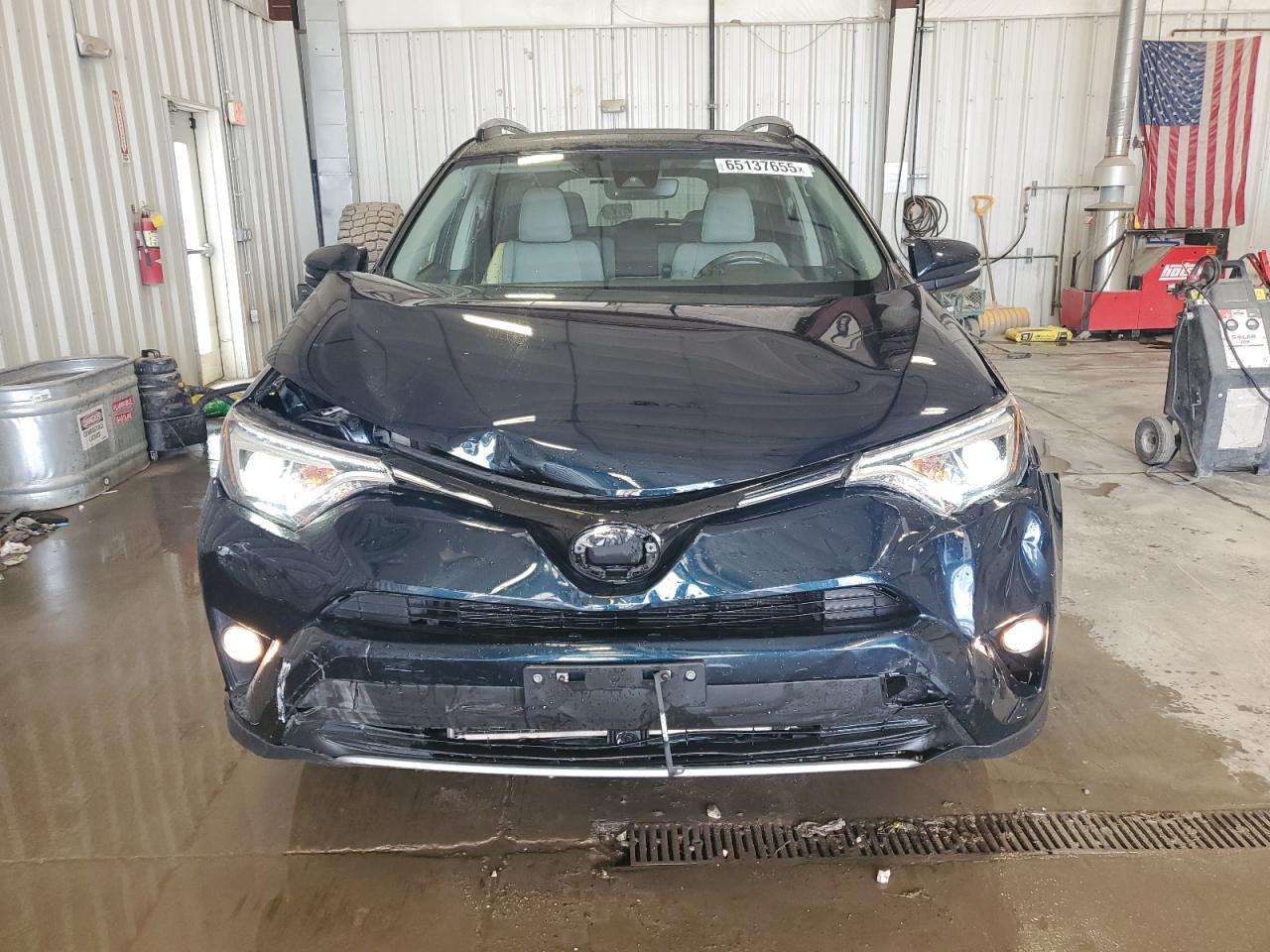 2018 Toyota Rav4 Limited - Image 5