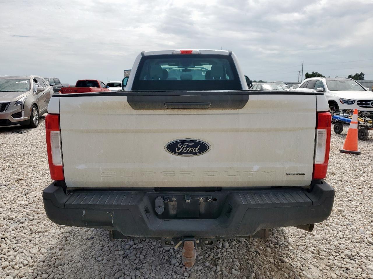 2017 Ford F250 Super Duty - Image 6