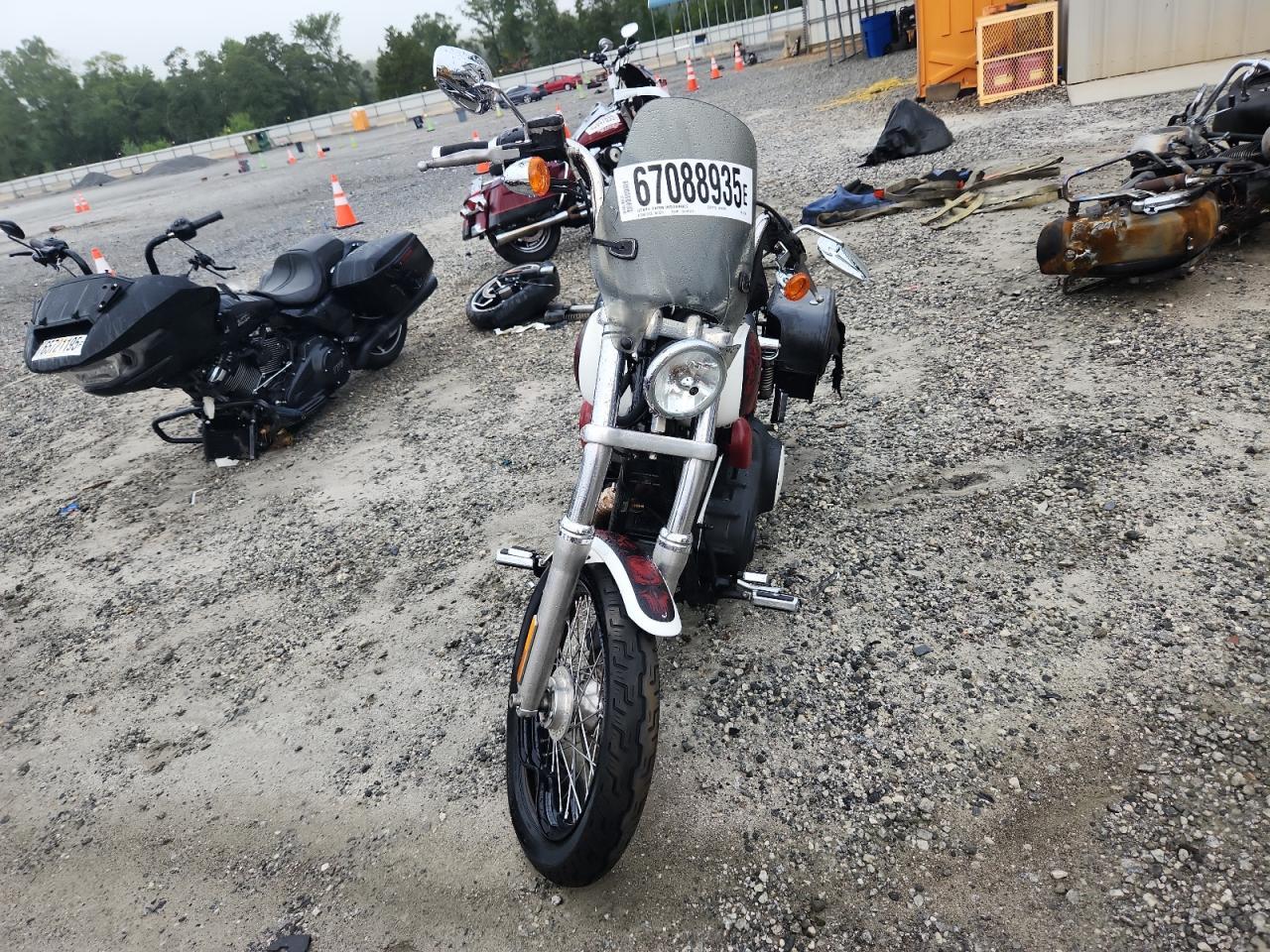 2009 Harley-Davidson Fxdb - Image 2