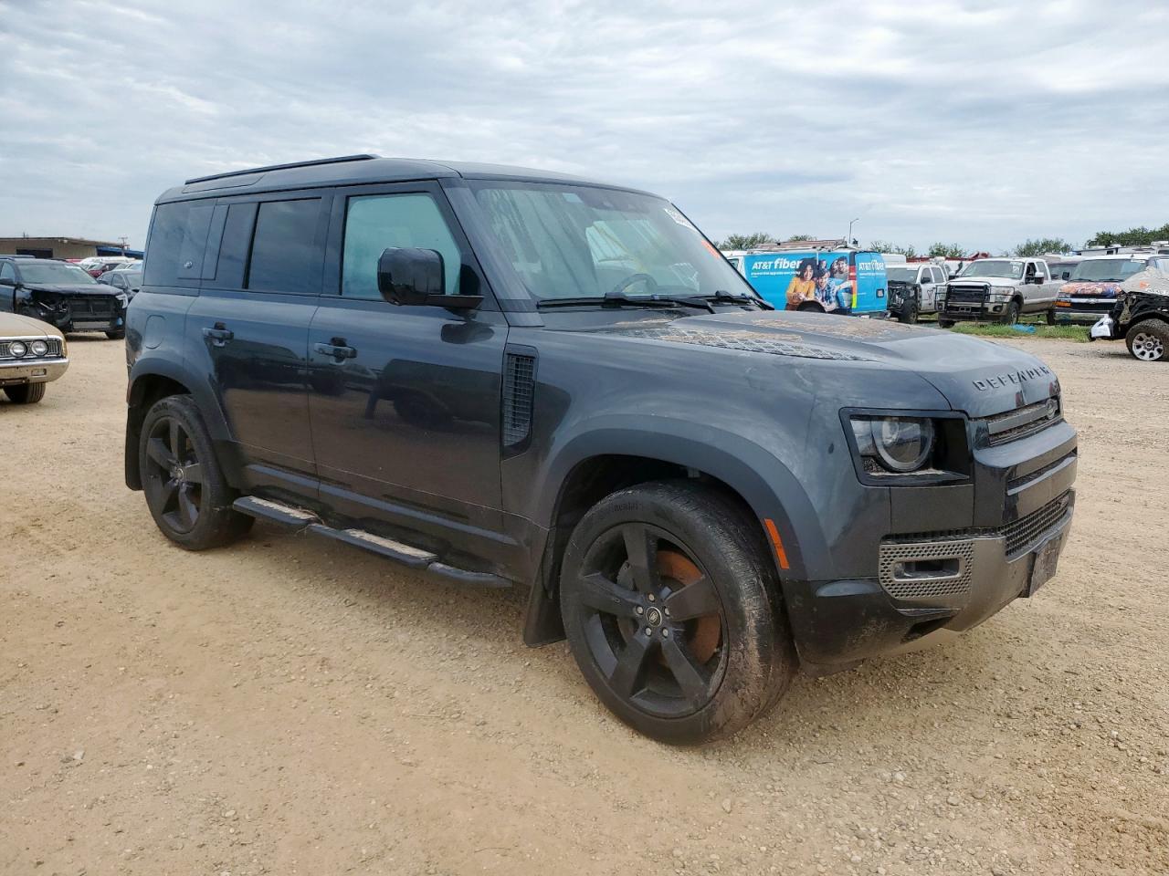 2022 Land Rover Defender 110 X-Dynamic Se - Фото 4