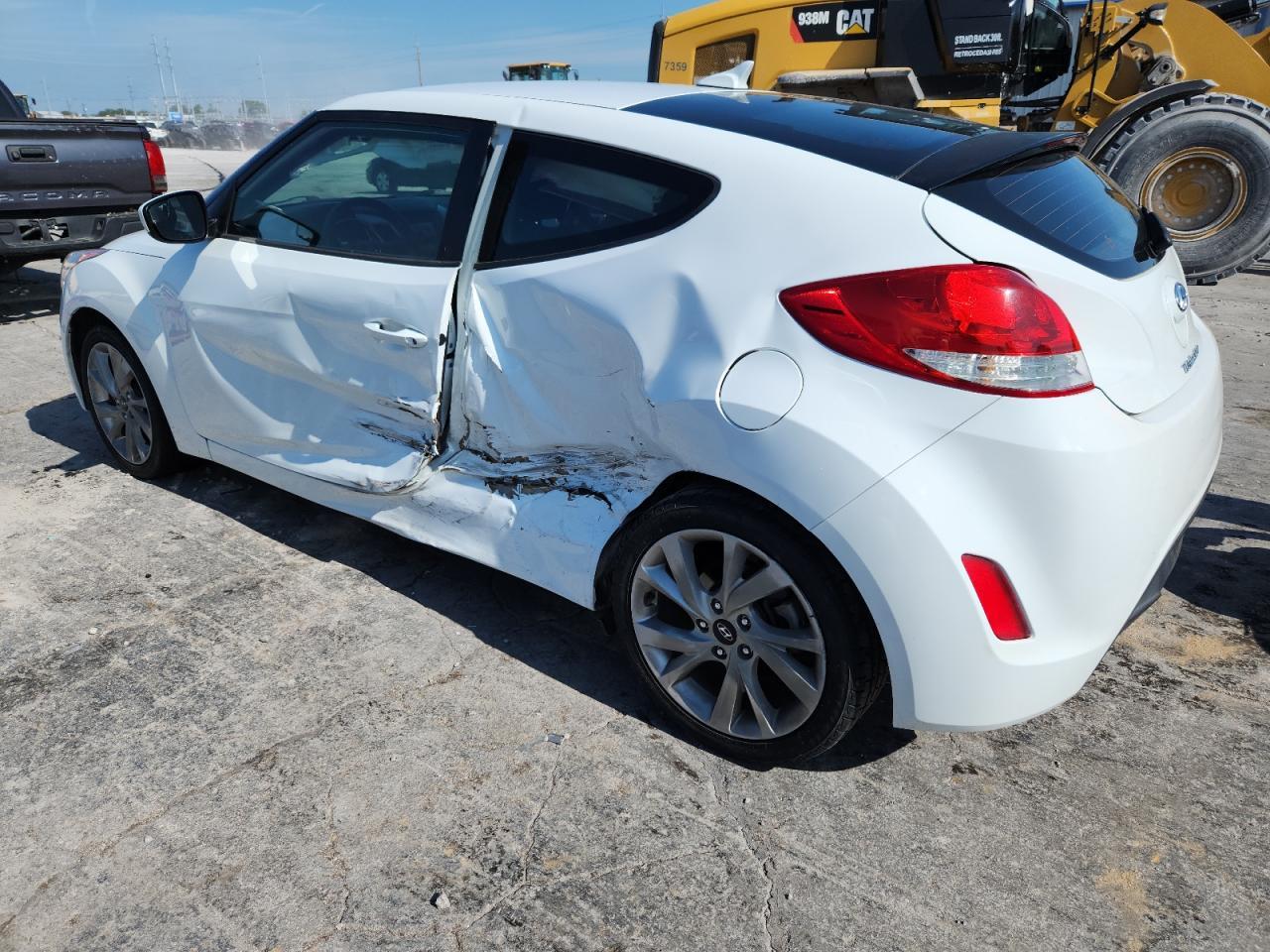 2016 Hyundai Veloster - Фото 2
