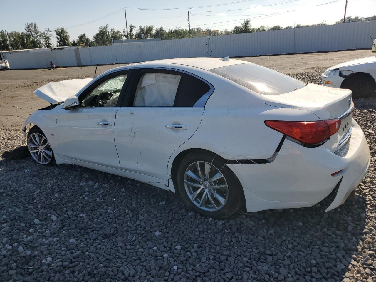 2017 Infiniti Q50 Premium - Image 2