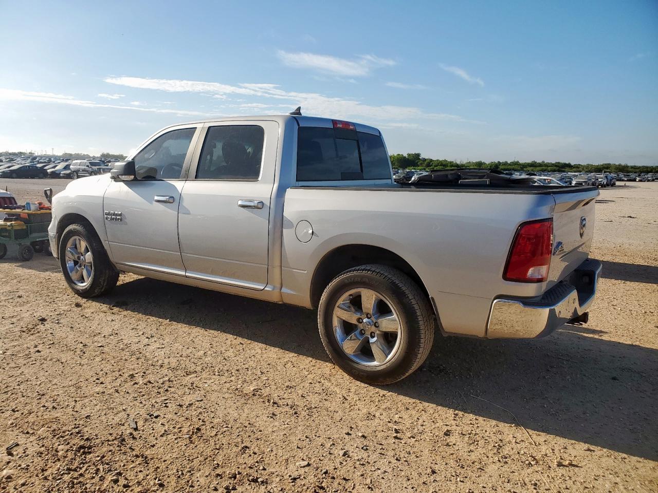 2016 Ram 1500 Slt - Image 2