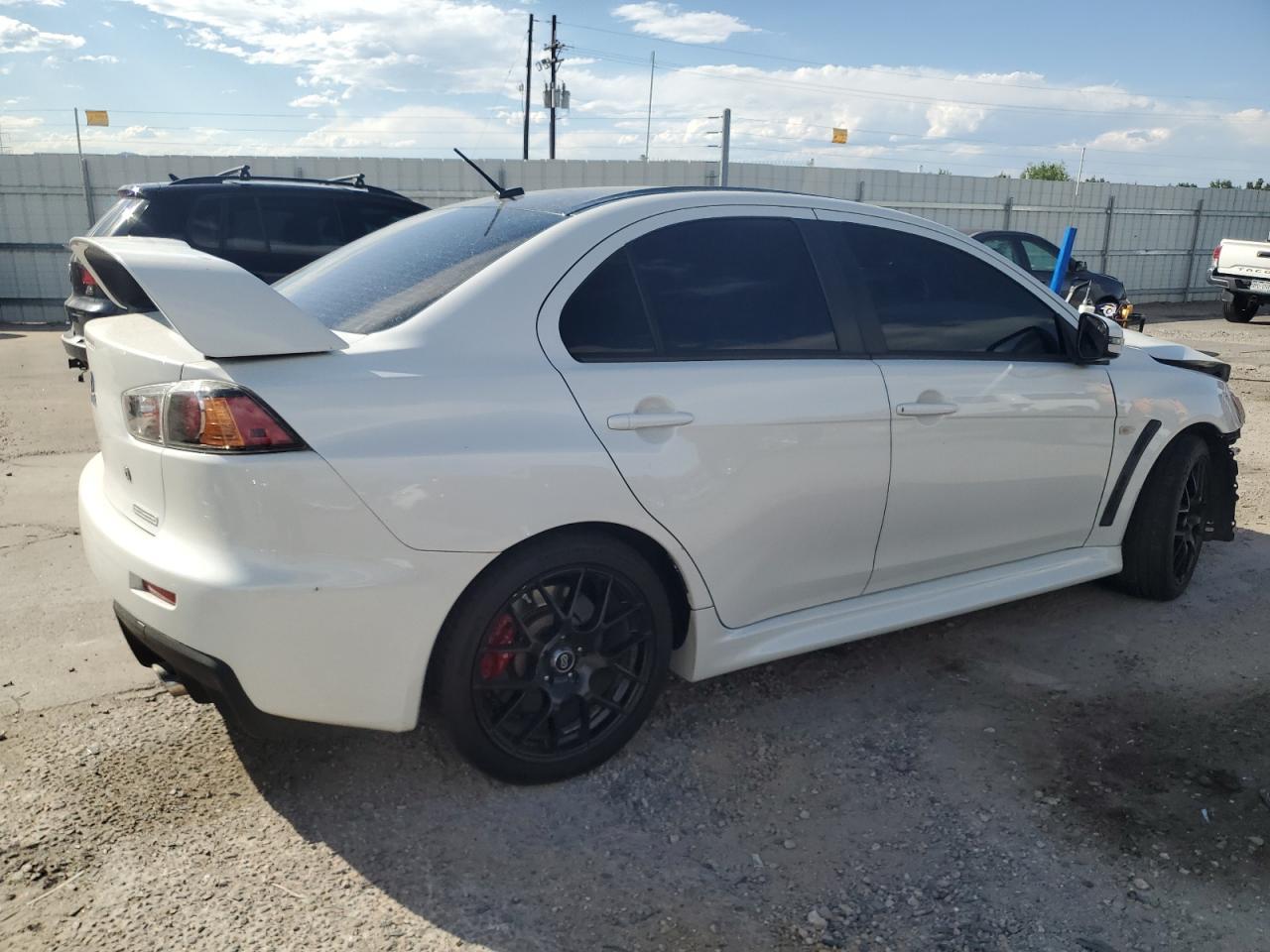 2015 Mitsubishi Lancer Evolution - Фото 3