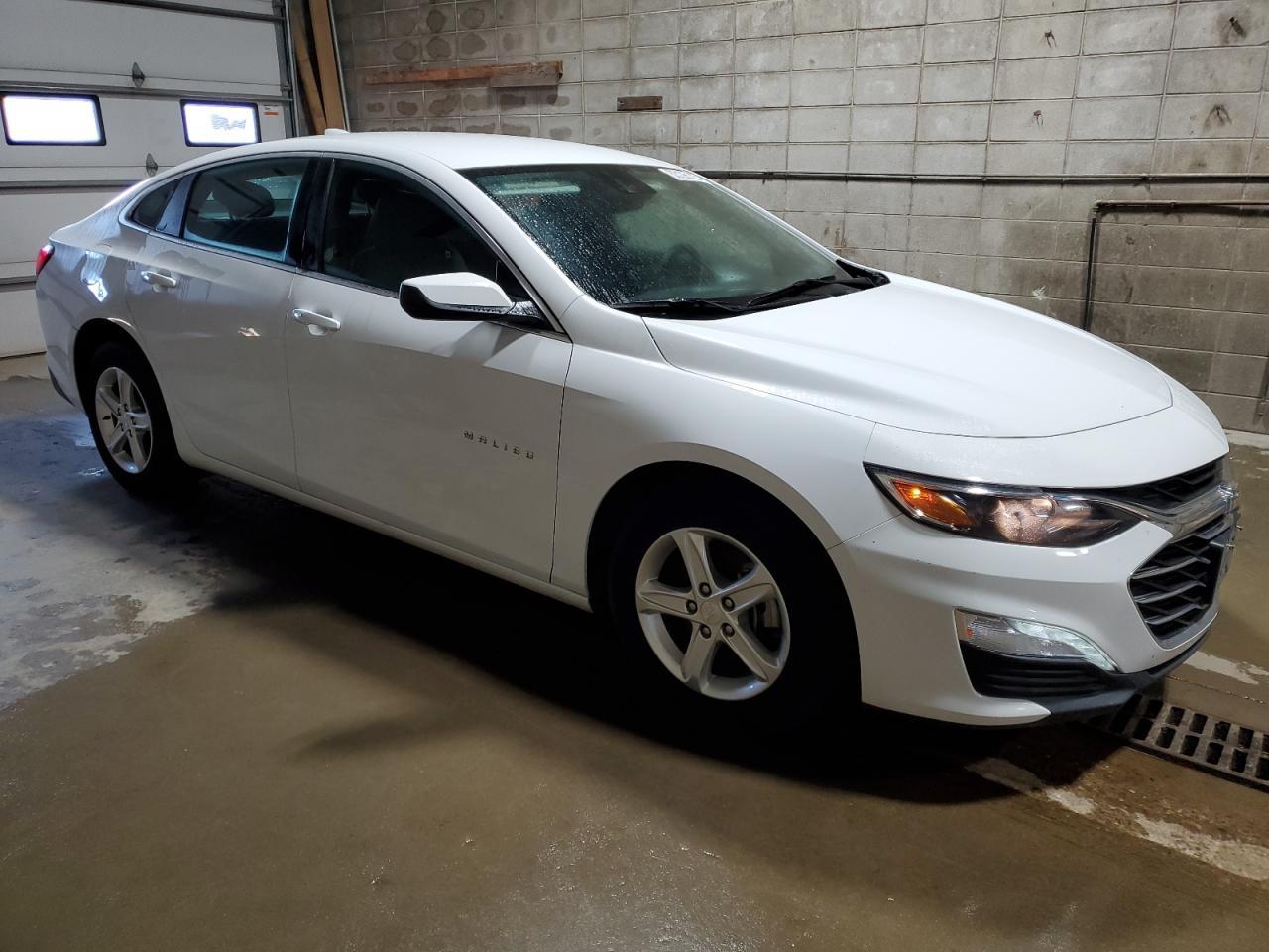 2023 Chevrolet Malibu Lt - Image 4