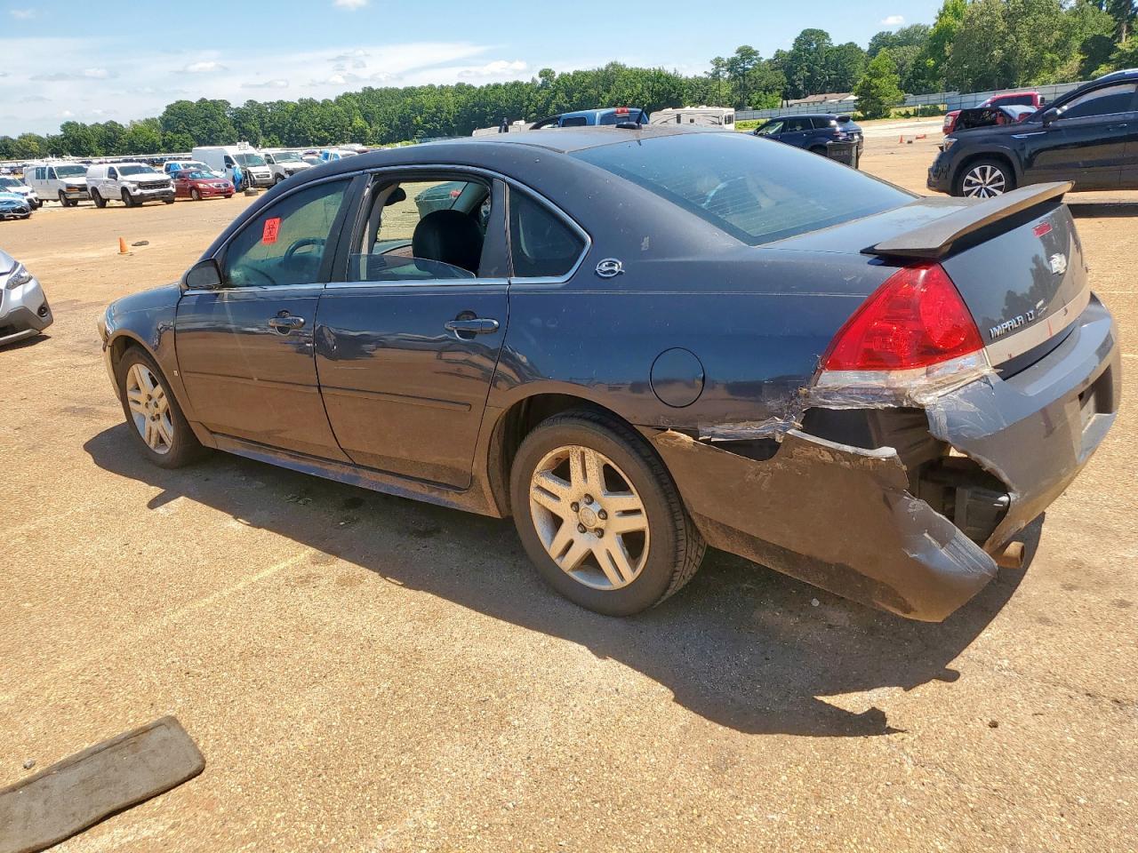 2009 Chevrolet Impala 2Lt - Фото 2