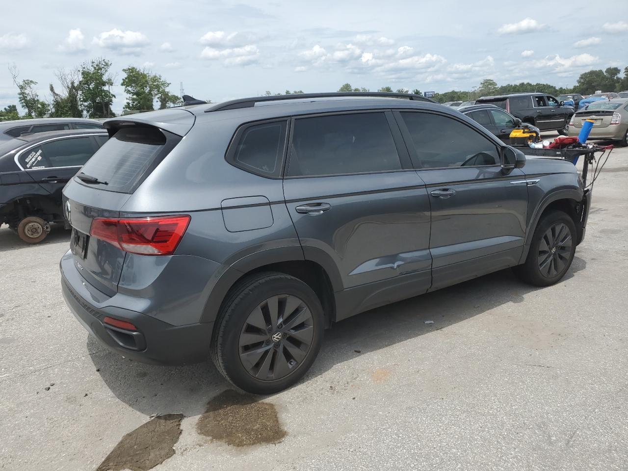 2023 Volkswagen Taos S - Фото 3