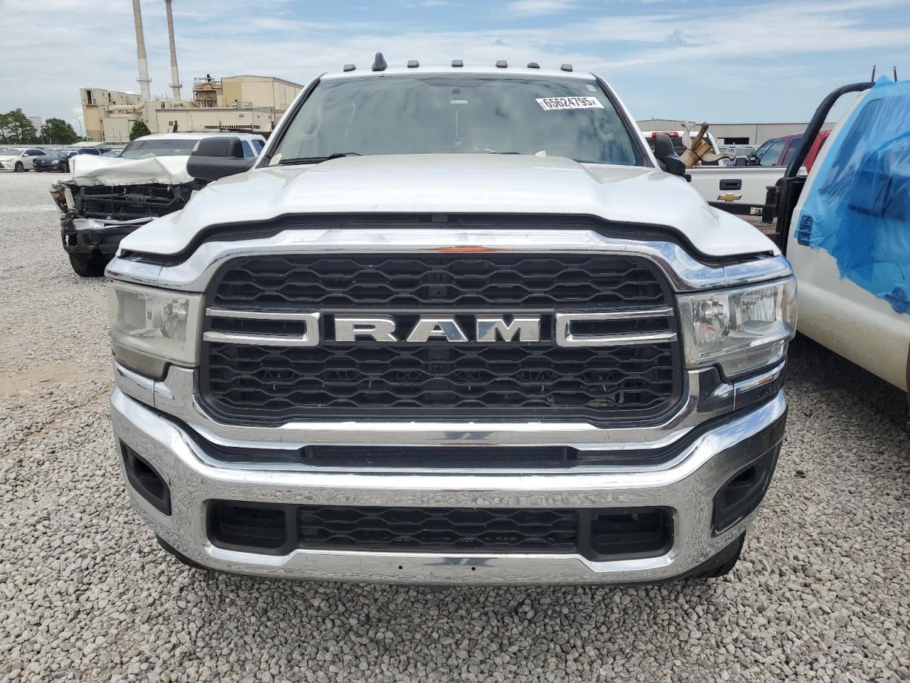 2019 Ram 3500 Tradesman - Фото 5
