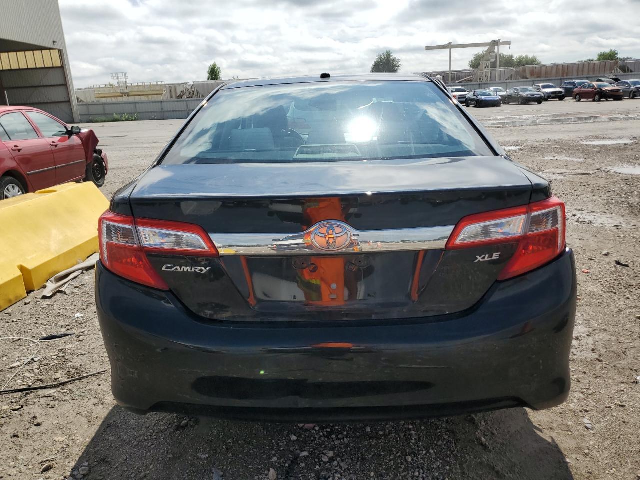 2012 Toyota Camry Base - Фото 6