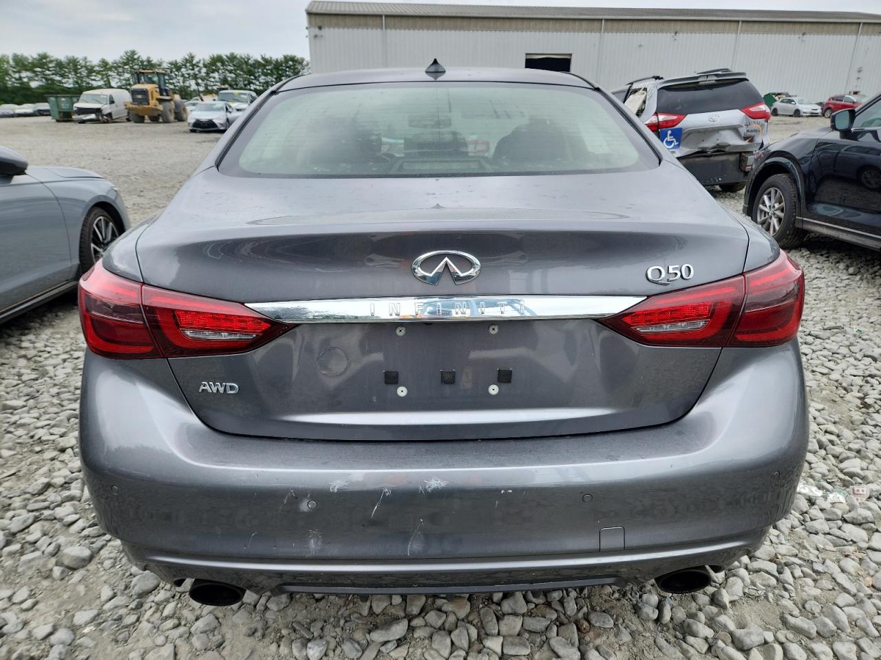 2018 Infiniti Q50 Luxe - Image 6