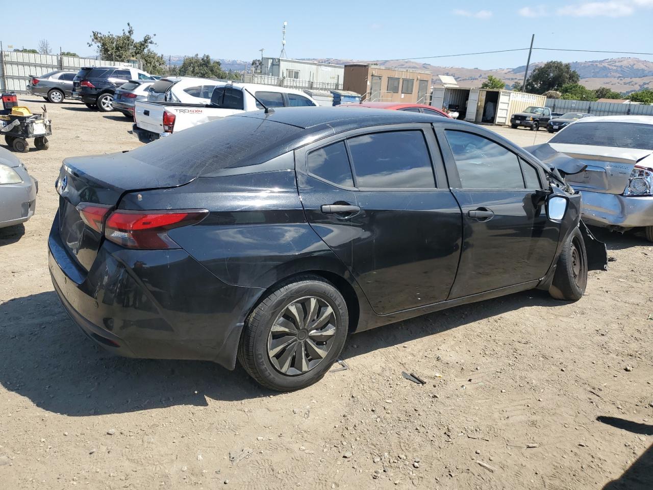 2020 Nissan Versa S - Image 3
