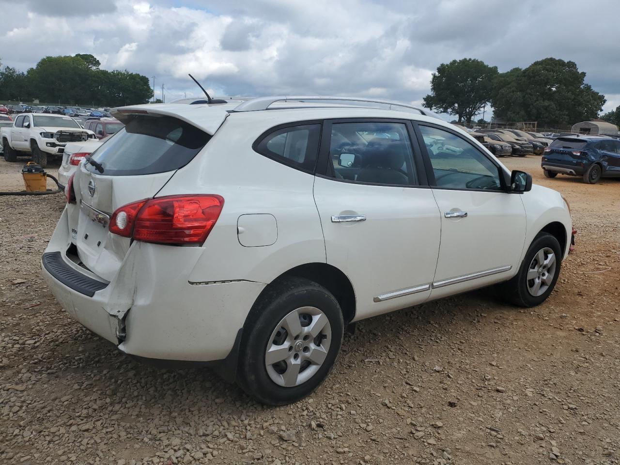 2014 Nissan Rogue Select S - Фото 3