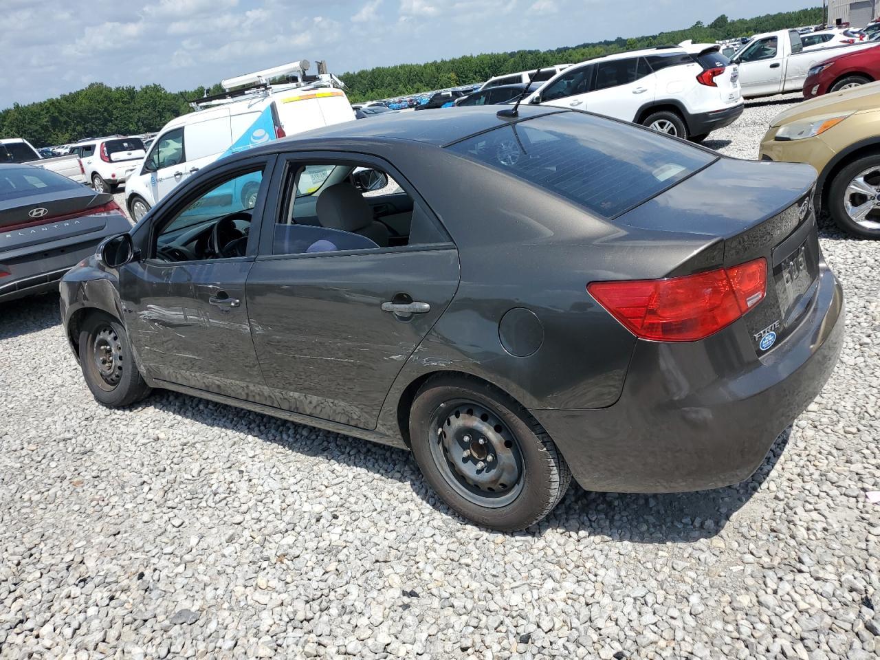 2010 Kia Forte Ex - Image 2