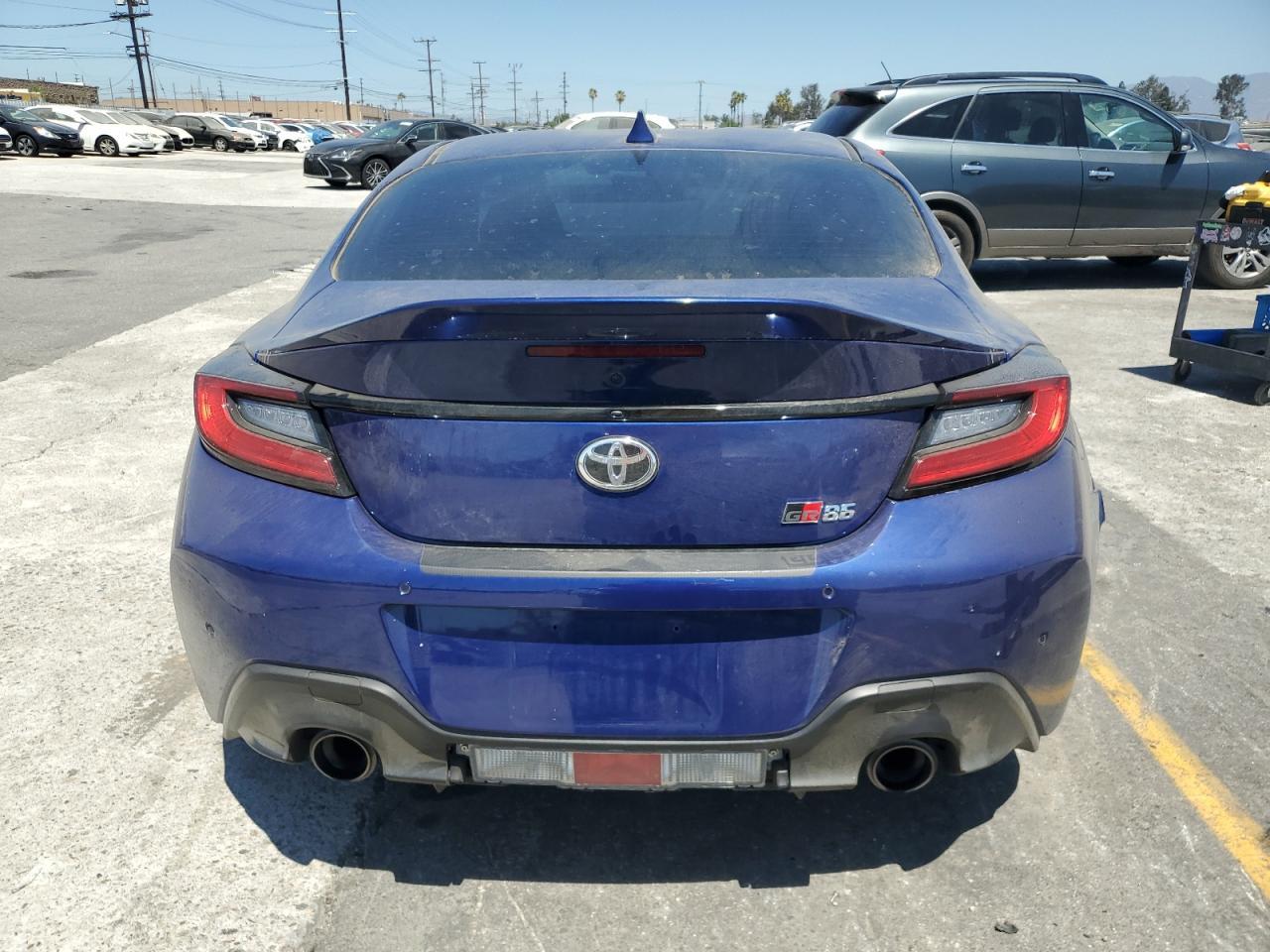 2023 Toyota Gr 86 Premium - Image 6