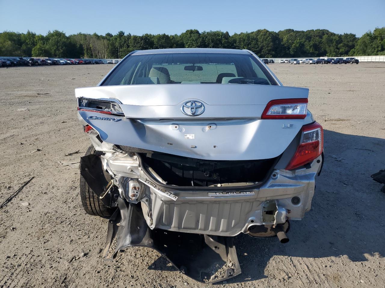 2013 Toyota Camry L - Фото 6