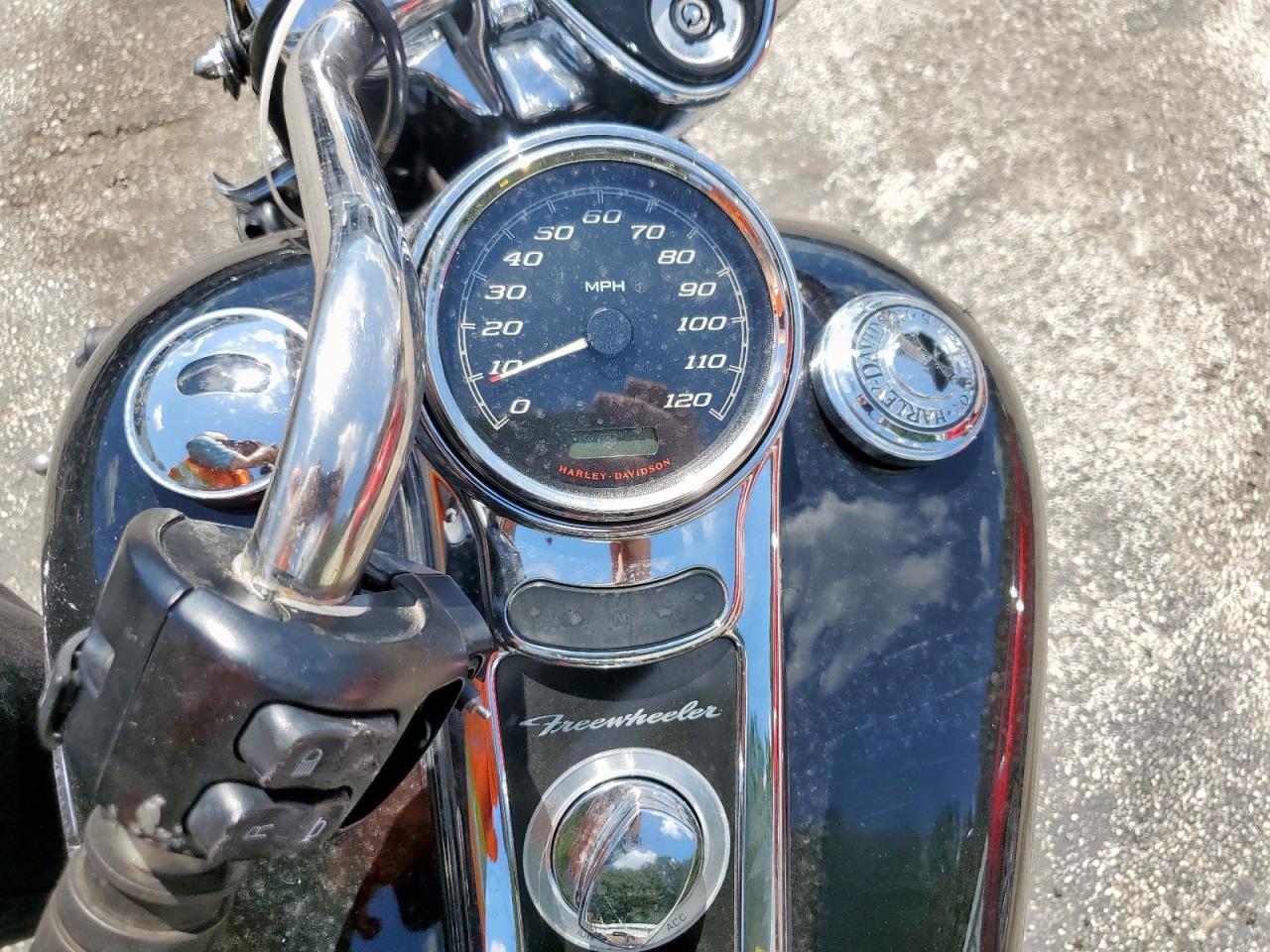 2016 Harley-Davidson Flrt Free Wheeler - Фото 7