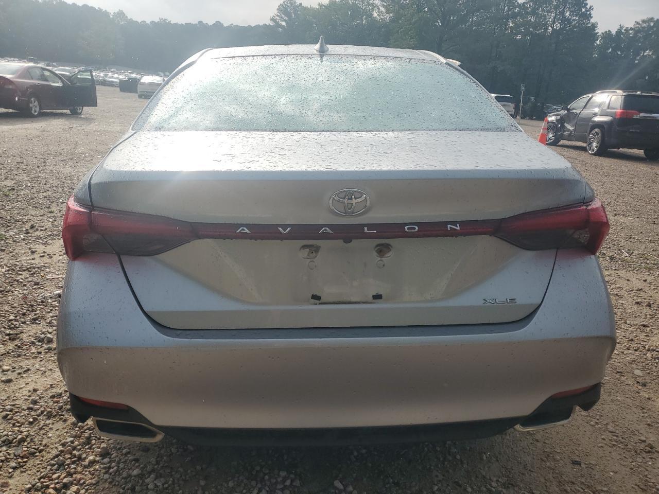 2019 Toyota Avalon Xle - Фото 6