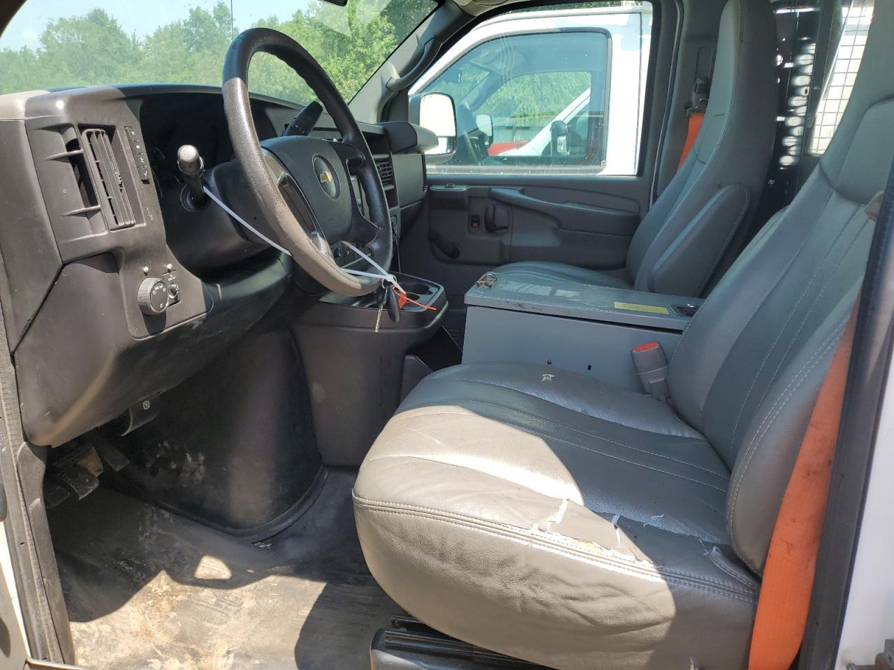 2013 Chevrolet Express G2500 - Image 7