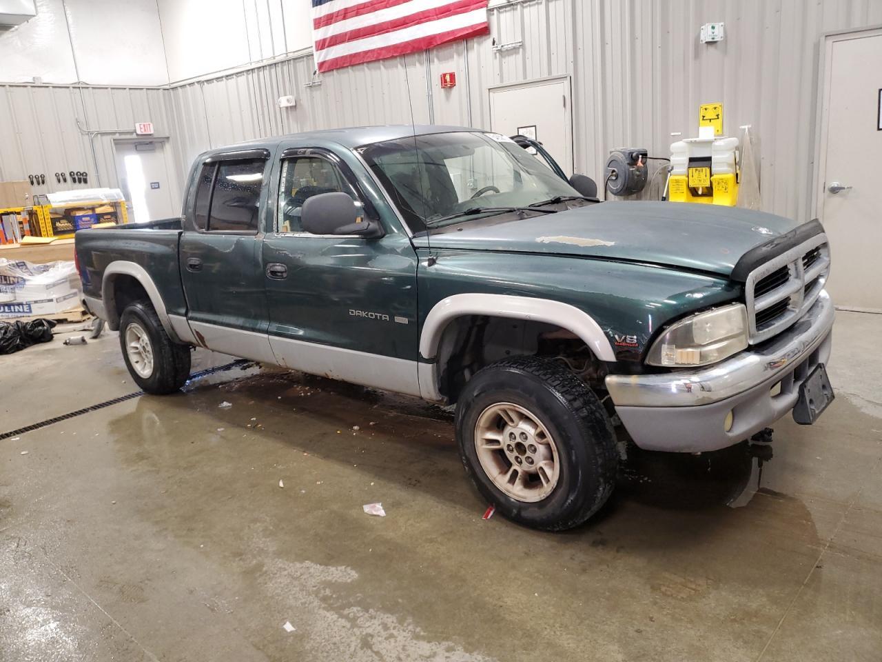 2000 Dodge Dakota Quad - Image 4