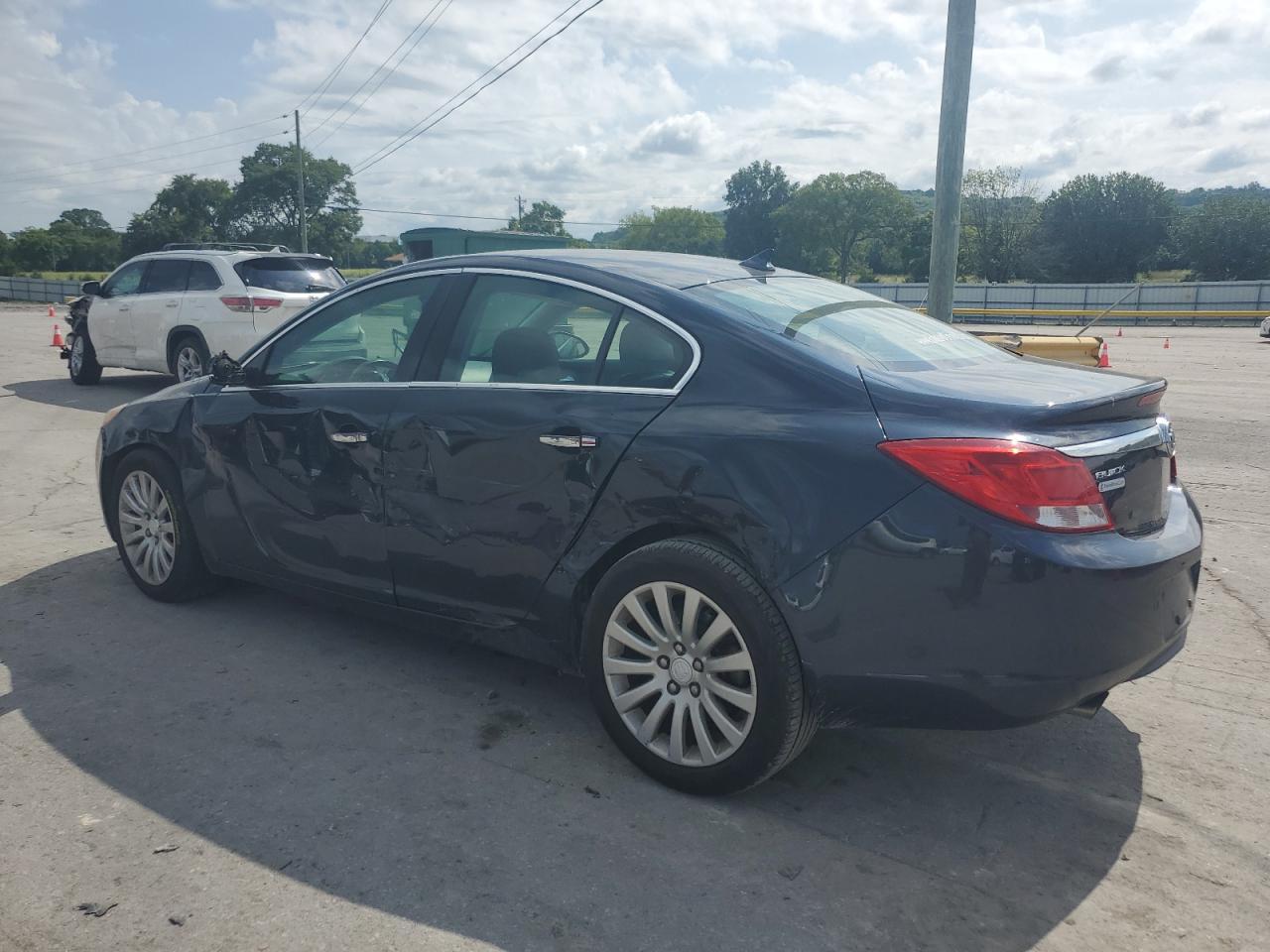 2013 Buick Regal Premium - Фото 2
