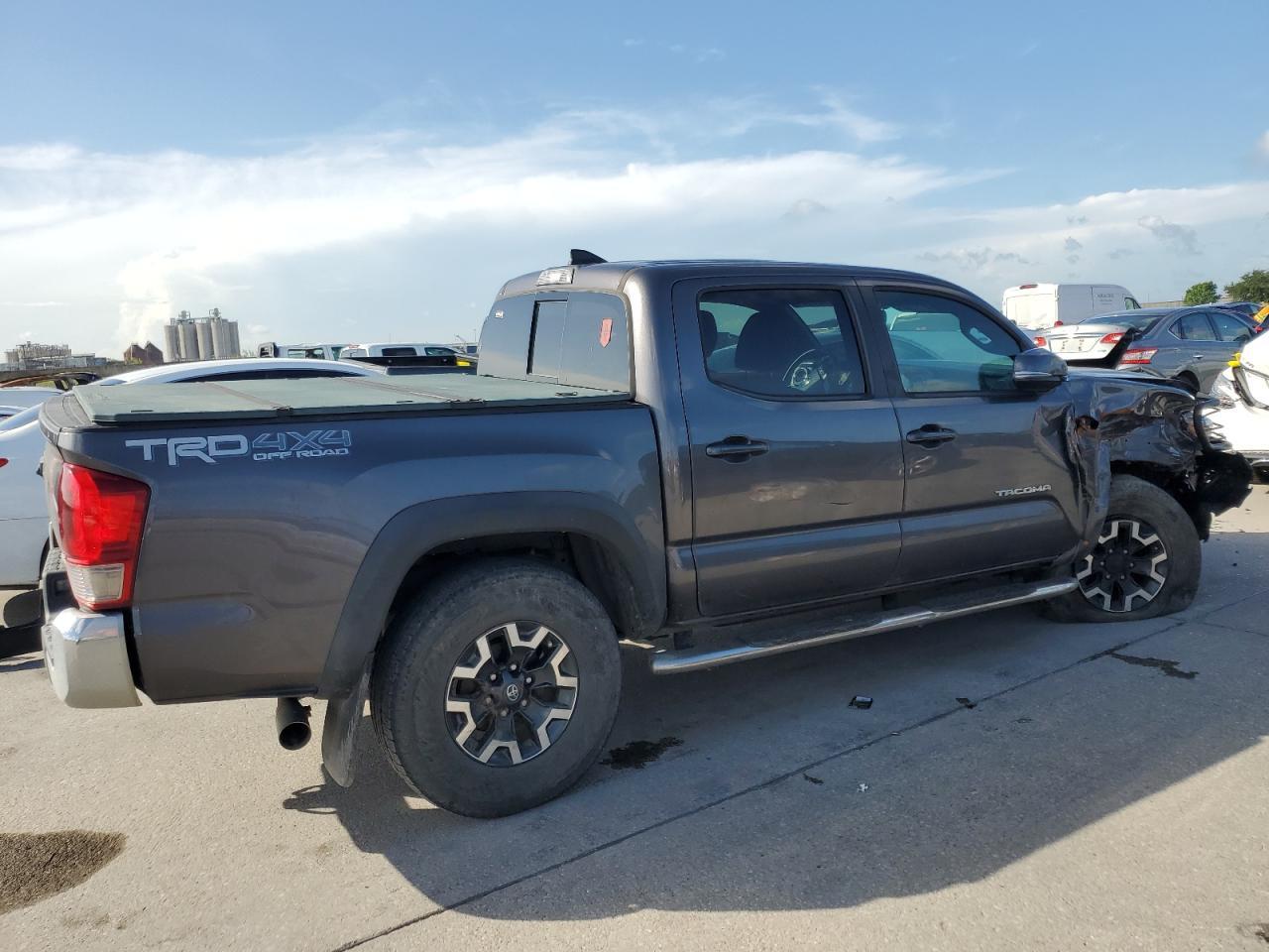 2017 Toyota Tacoma Double Cab - Фото 3