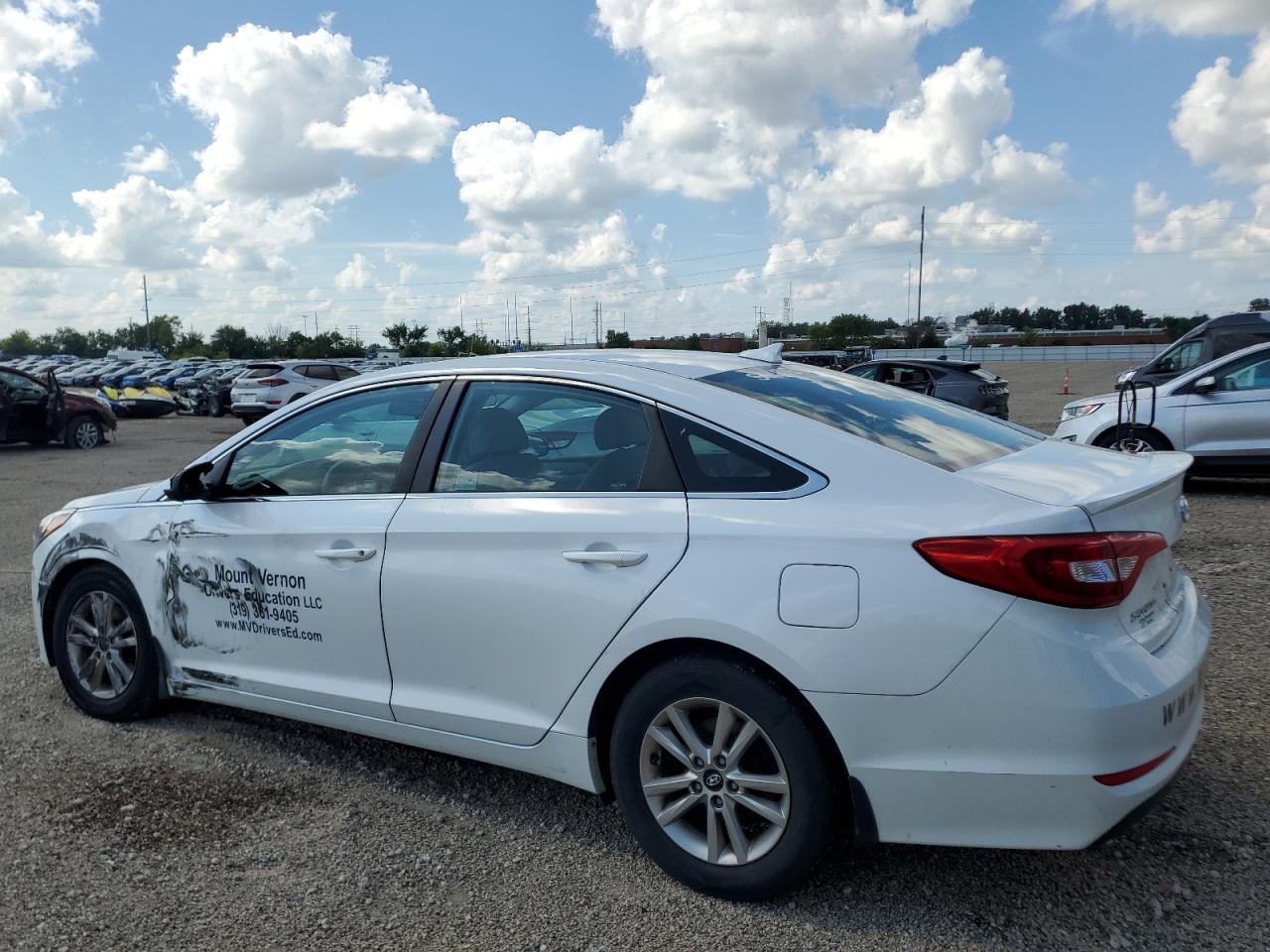 2015 Hyundai Sonata Se - Фото 2