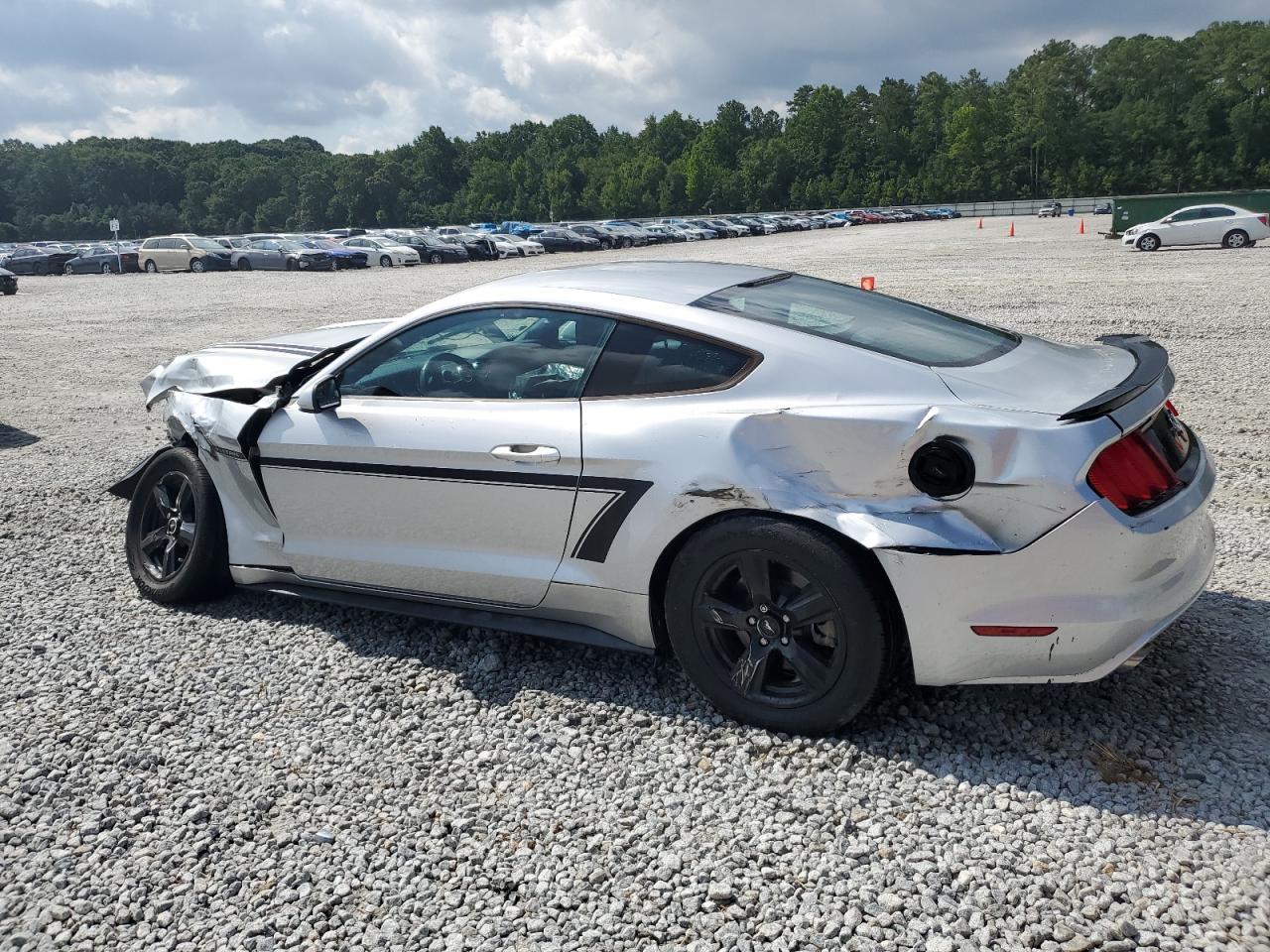 2016 Ford Mustang - Фото 2