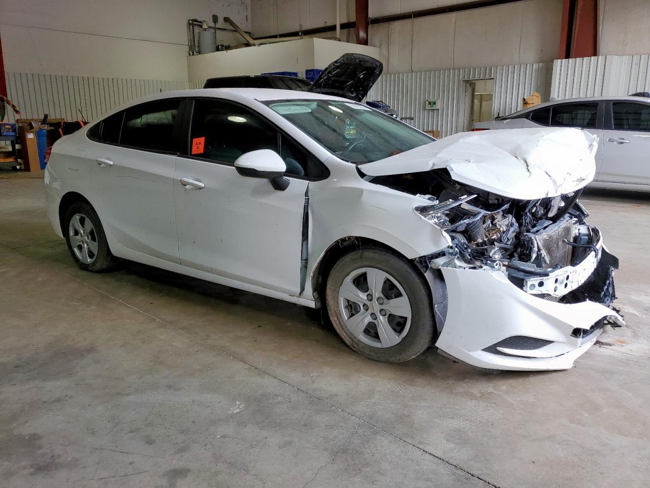 2018 Chevrolet Cruze Ls - Фото 4