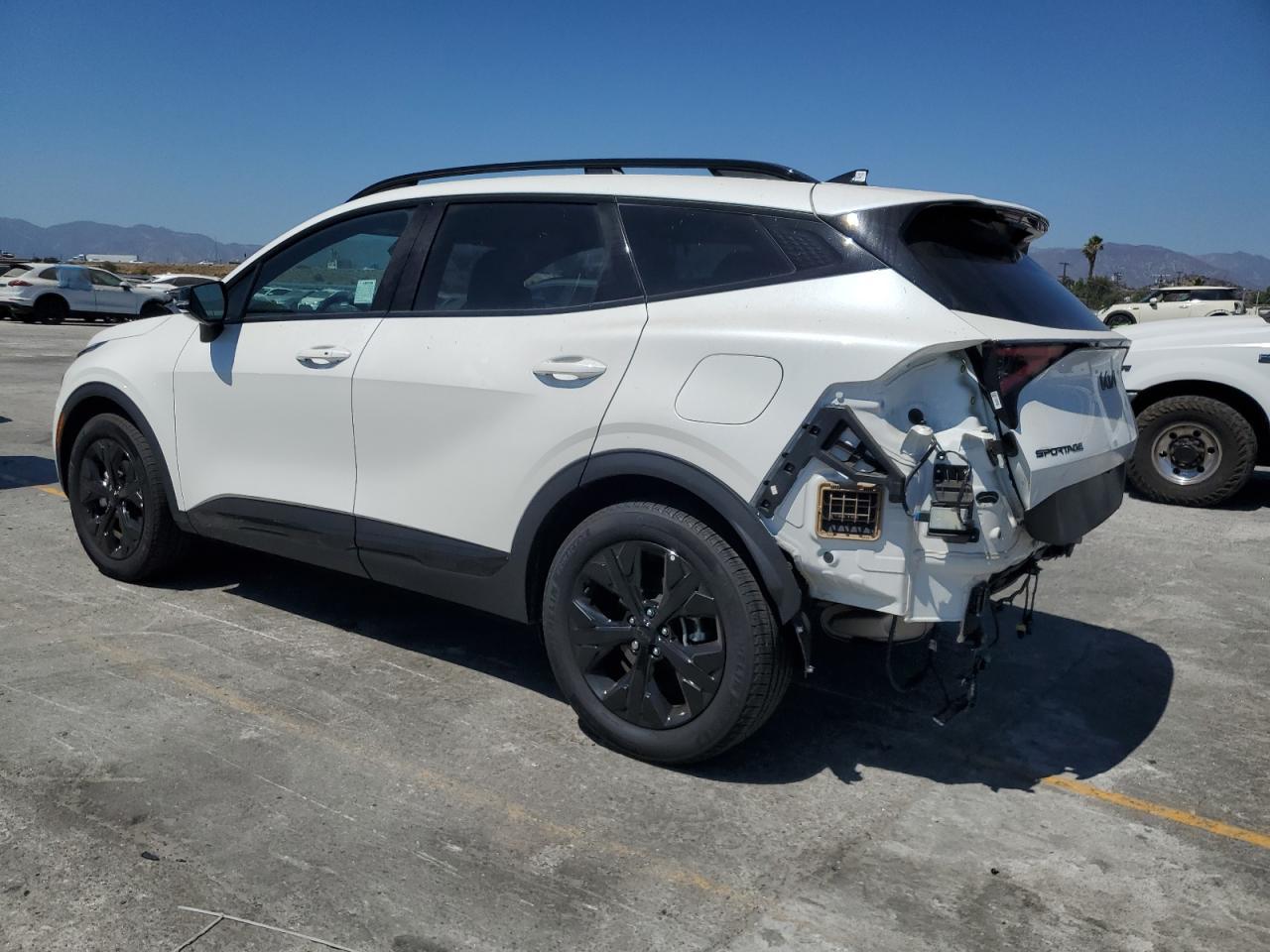 2025 Kia Sportage X Line - Image 2