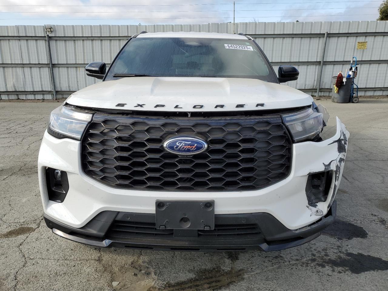2025 Ford Explorer St-Line - Фото 5