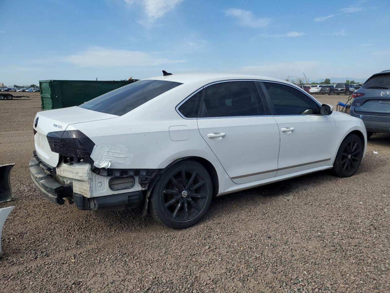 2013 Volkswagen Passat Sel - Фото 3