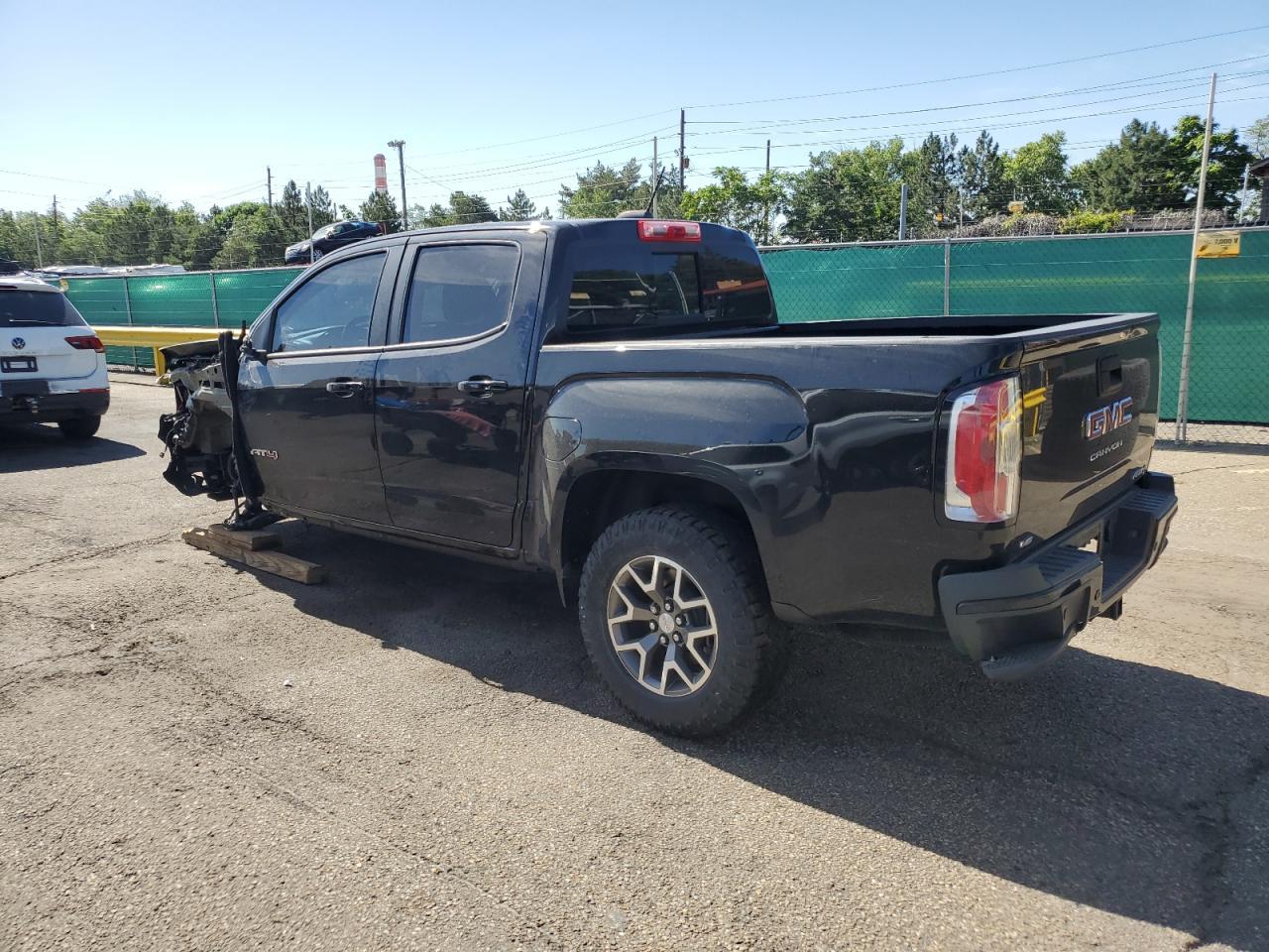 2022 GMC Canyon At4 - Image 2