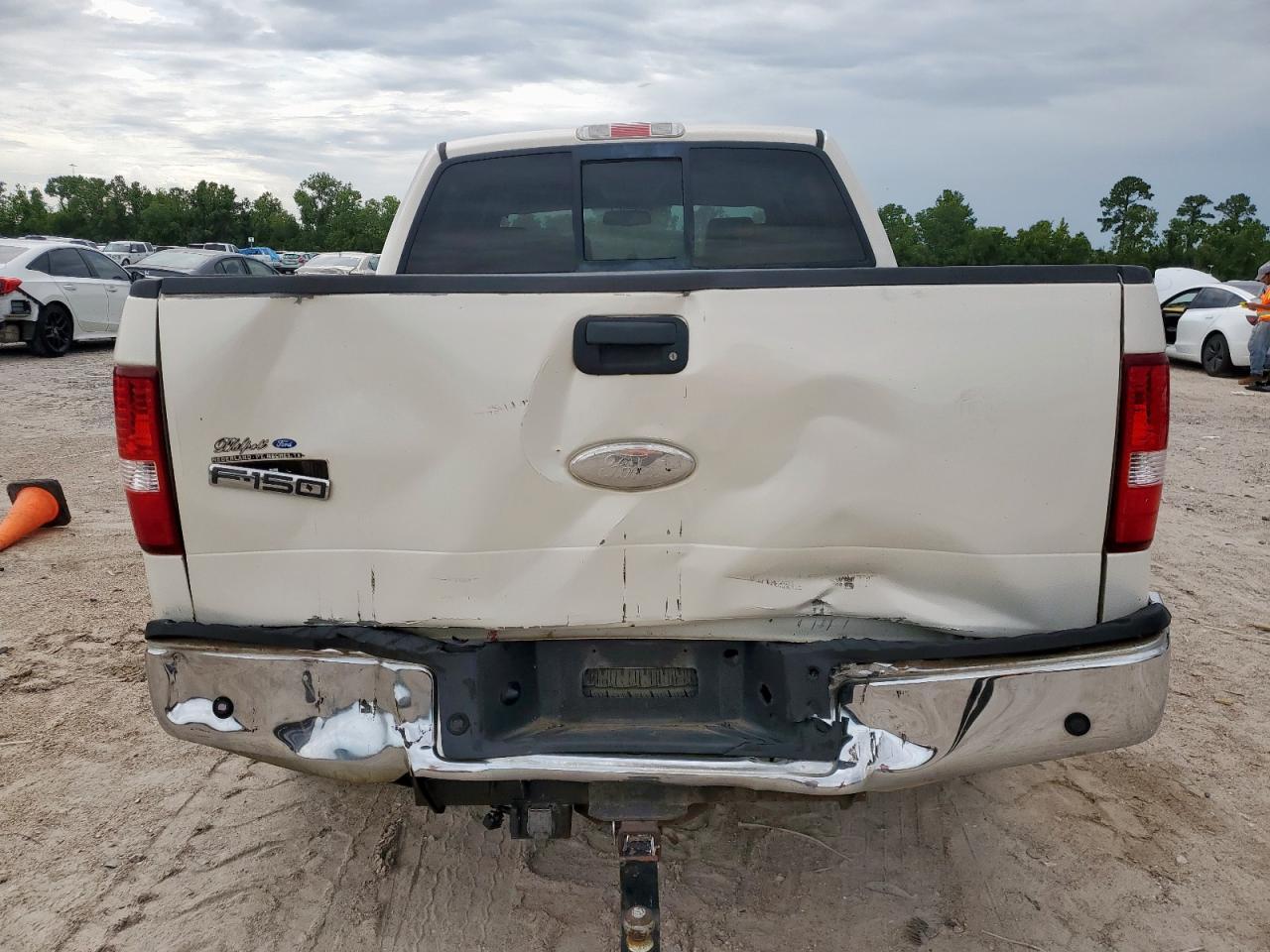 2007 Ford F150 Supercrew - Image 6