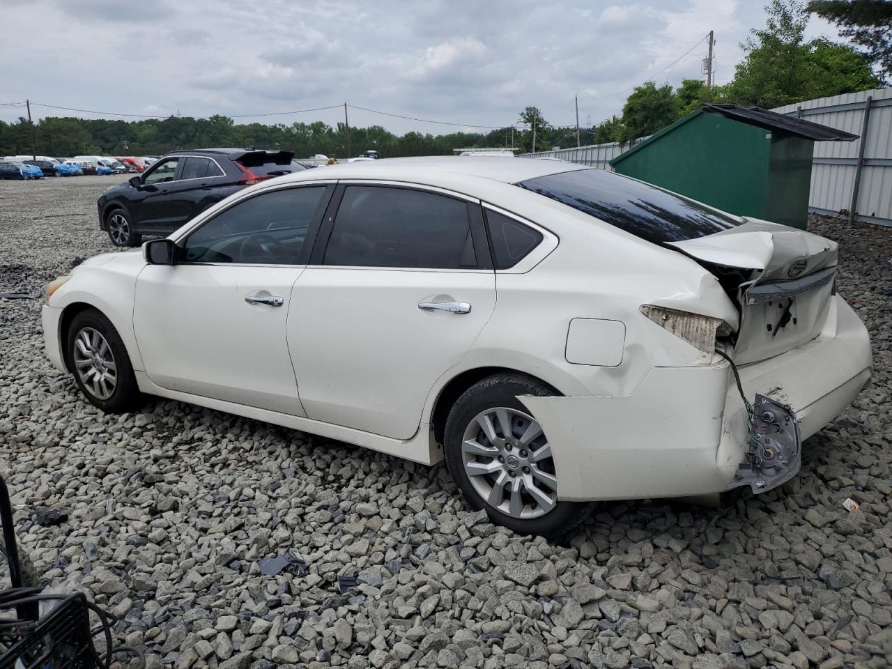2013 Nissan Altima 2.5 - Фото 2