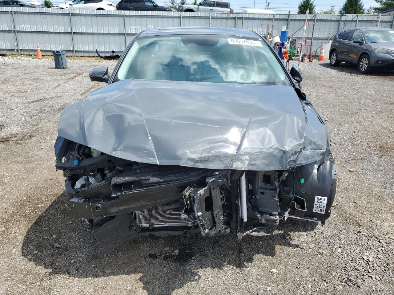 2024 Hyundai Elantra Limited - Image 5