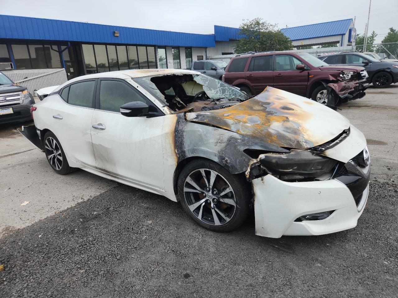 2017 Nissan Maxima 3.5S - Image 4